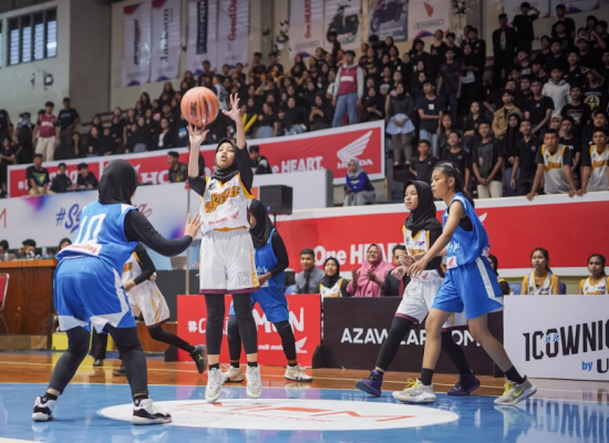 Kalahkan Smaneb, Stetsa Raih Kemenangan Perdana di DBL Malang! | DBL ID