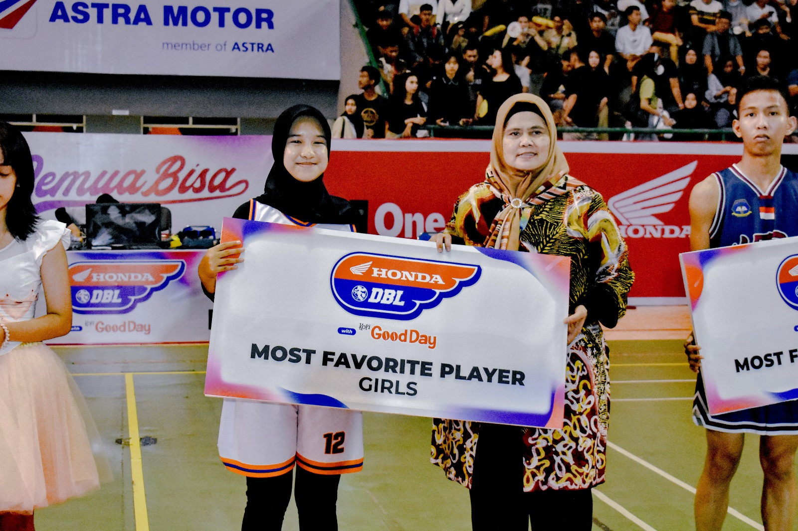 DBL Favorite - Penyerahan 