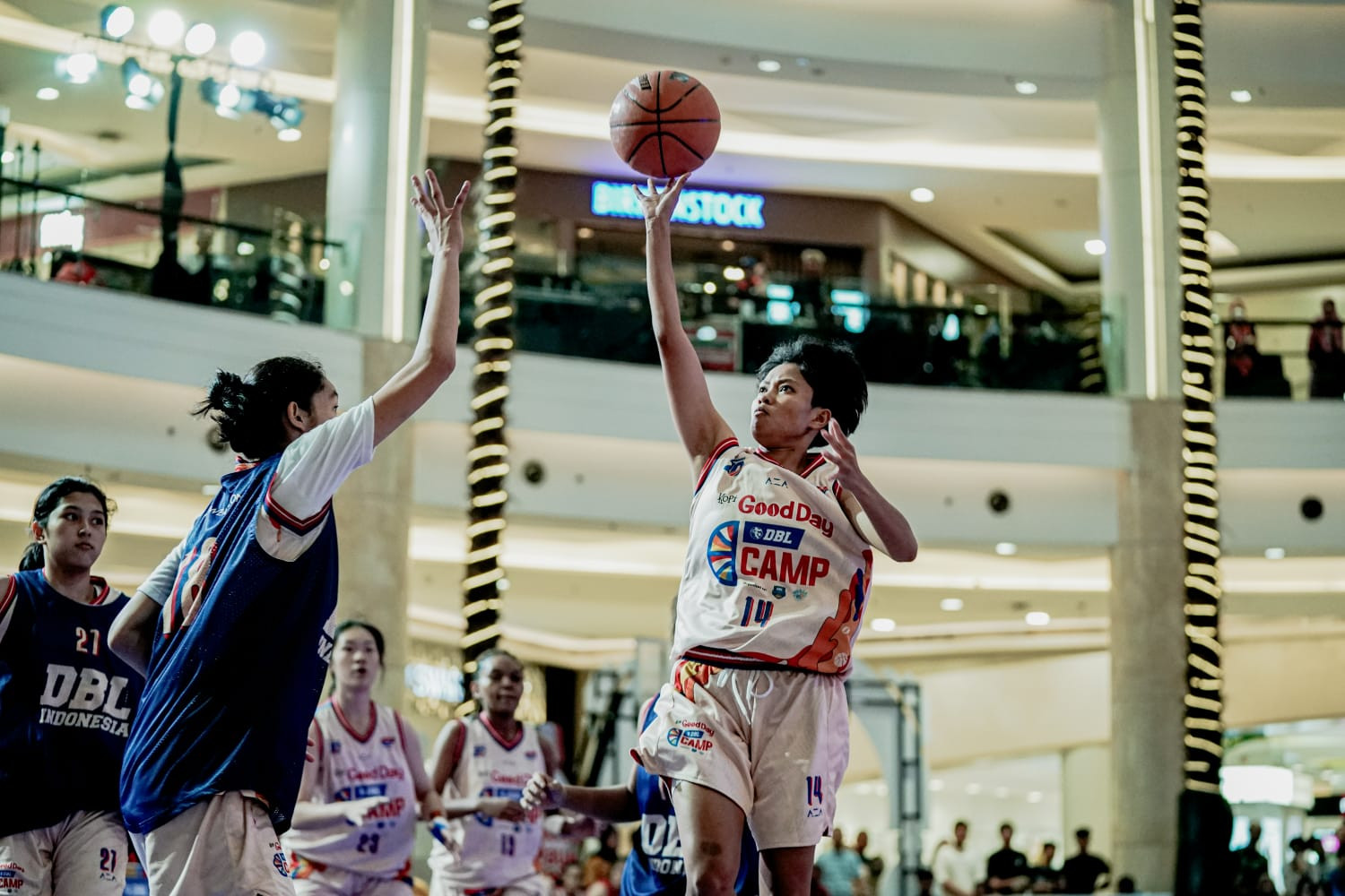 ziella fransiska manangsang sma yppk asisi sentani dbl