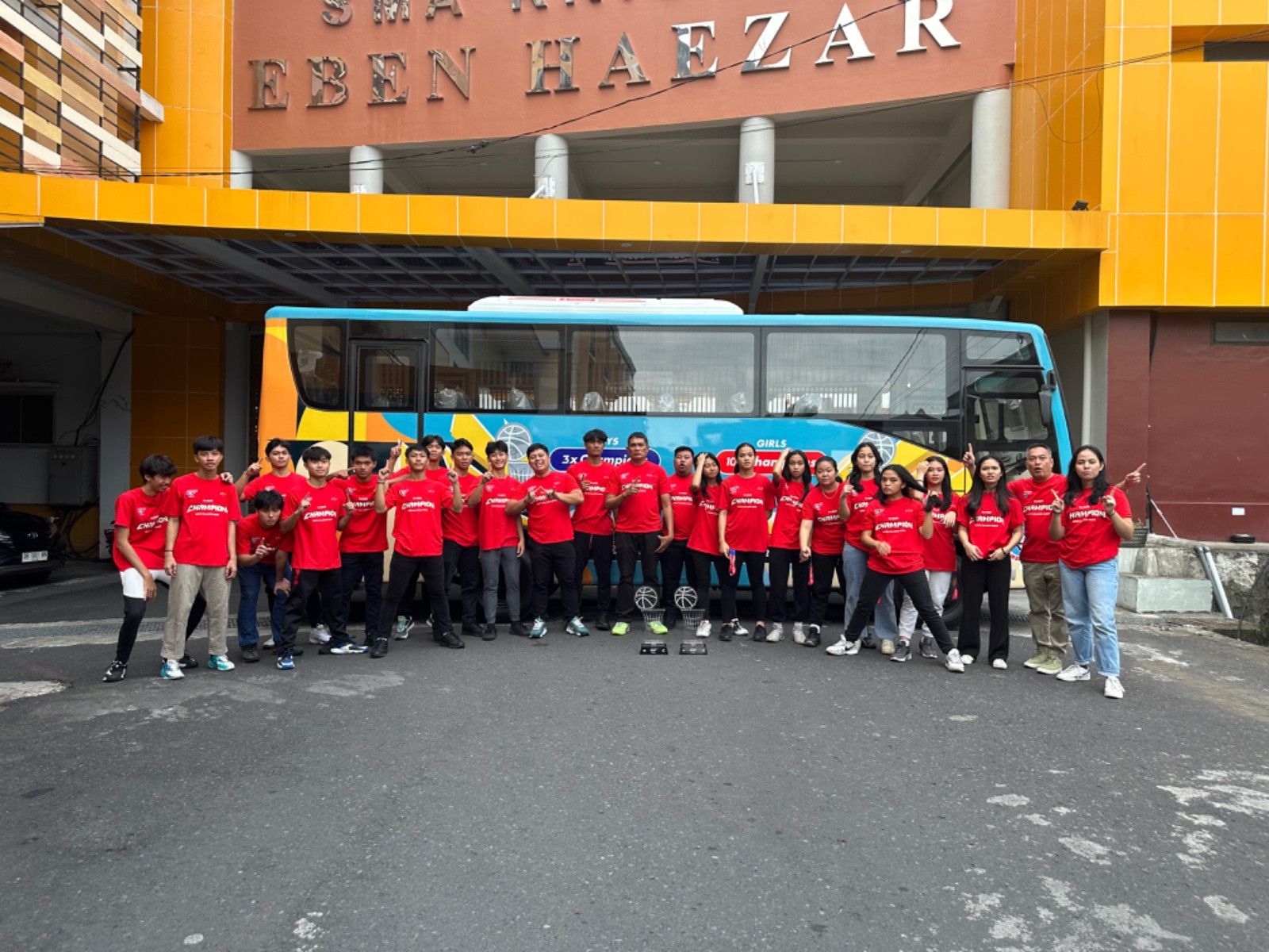 SMA-Eben-Haezar-Manado