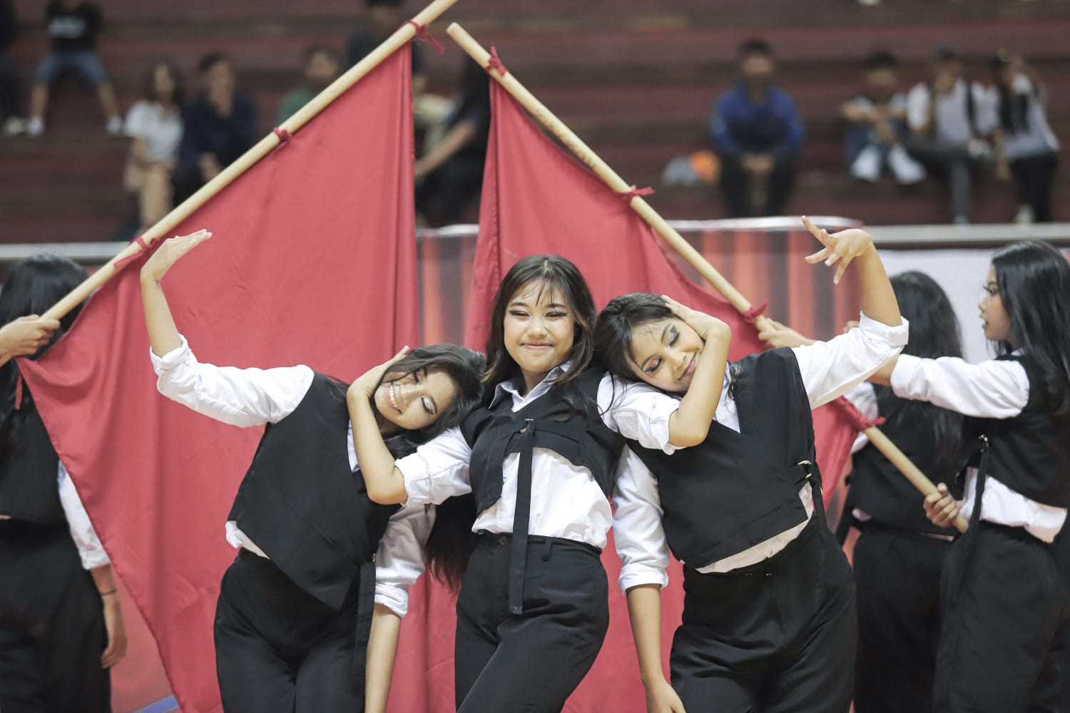 Glow Dance Crew