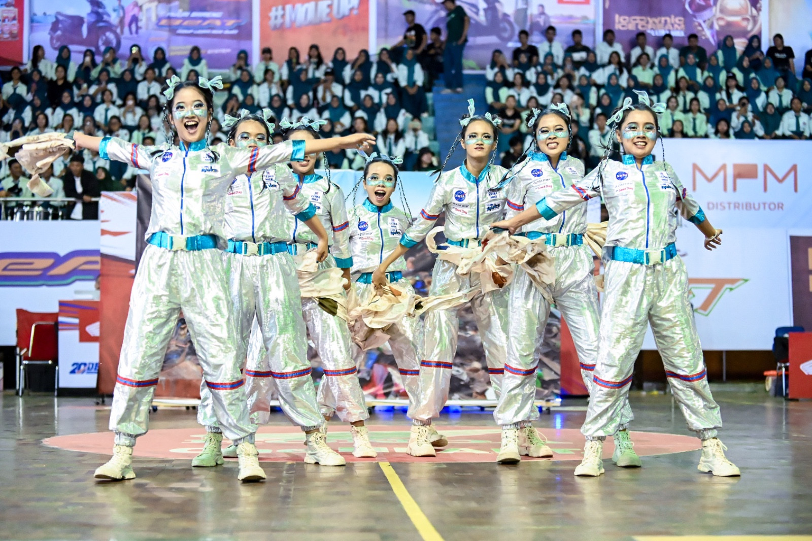DBL Madiun - Dance SMAN 1 Boyolangu Tulungagung