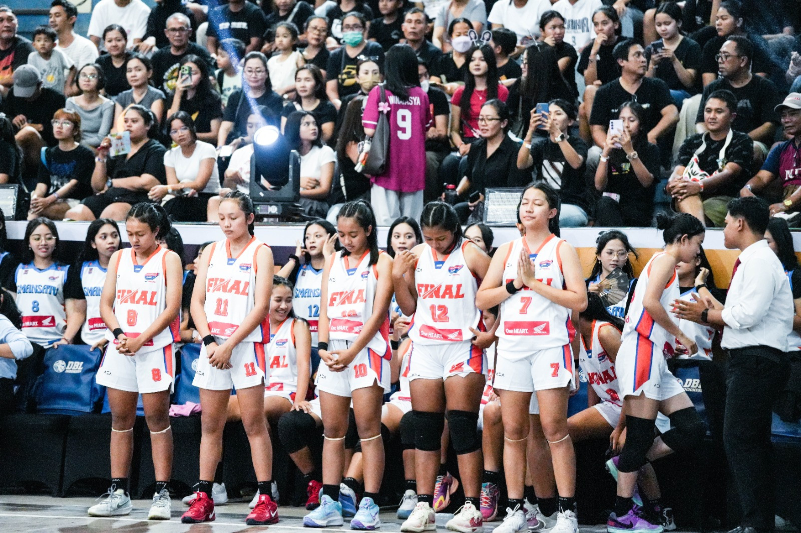Selama perjalanan DBL Bali yang bergulir mulai 2009, Smansa Denpasar menjadi sekolah tersukses di DBL Bali