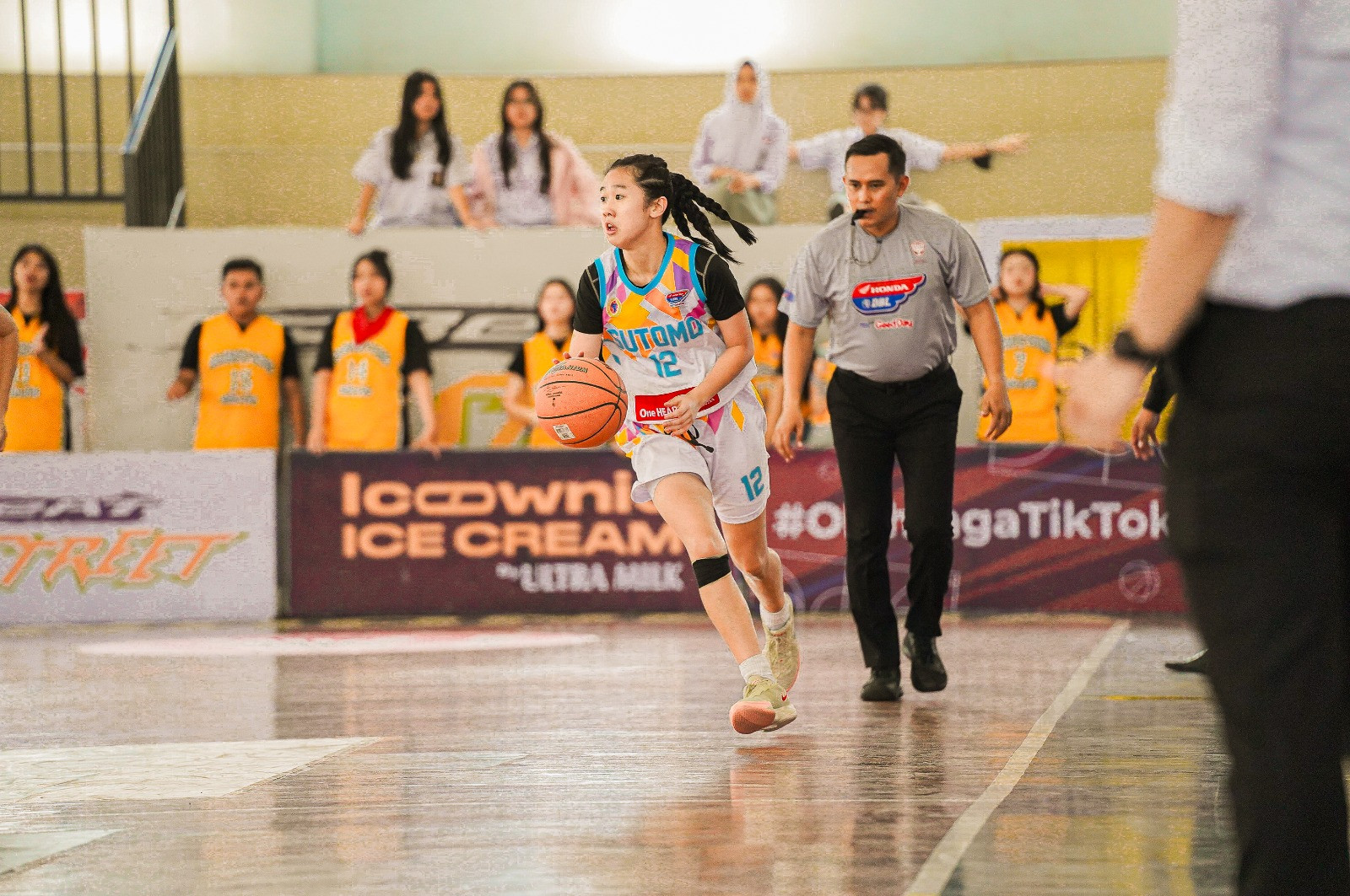 Audrey - SMA Sutomo 1 Medan