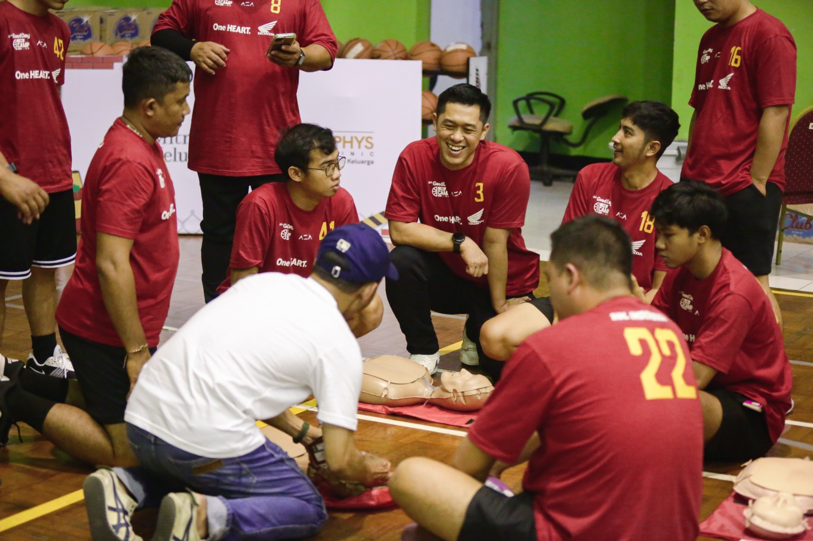 https://www.dbl.id/uploads/post/2025/05/02/Antusias Coaches DBL Camp di Kelas CPR, Ini Kata Dokter Anggara....jpg