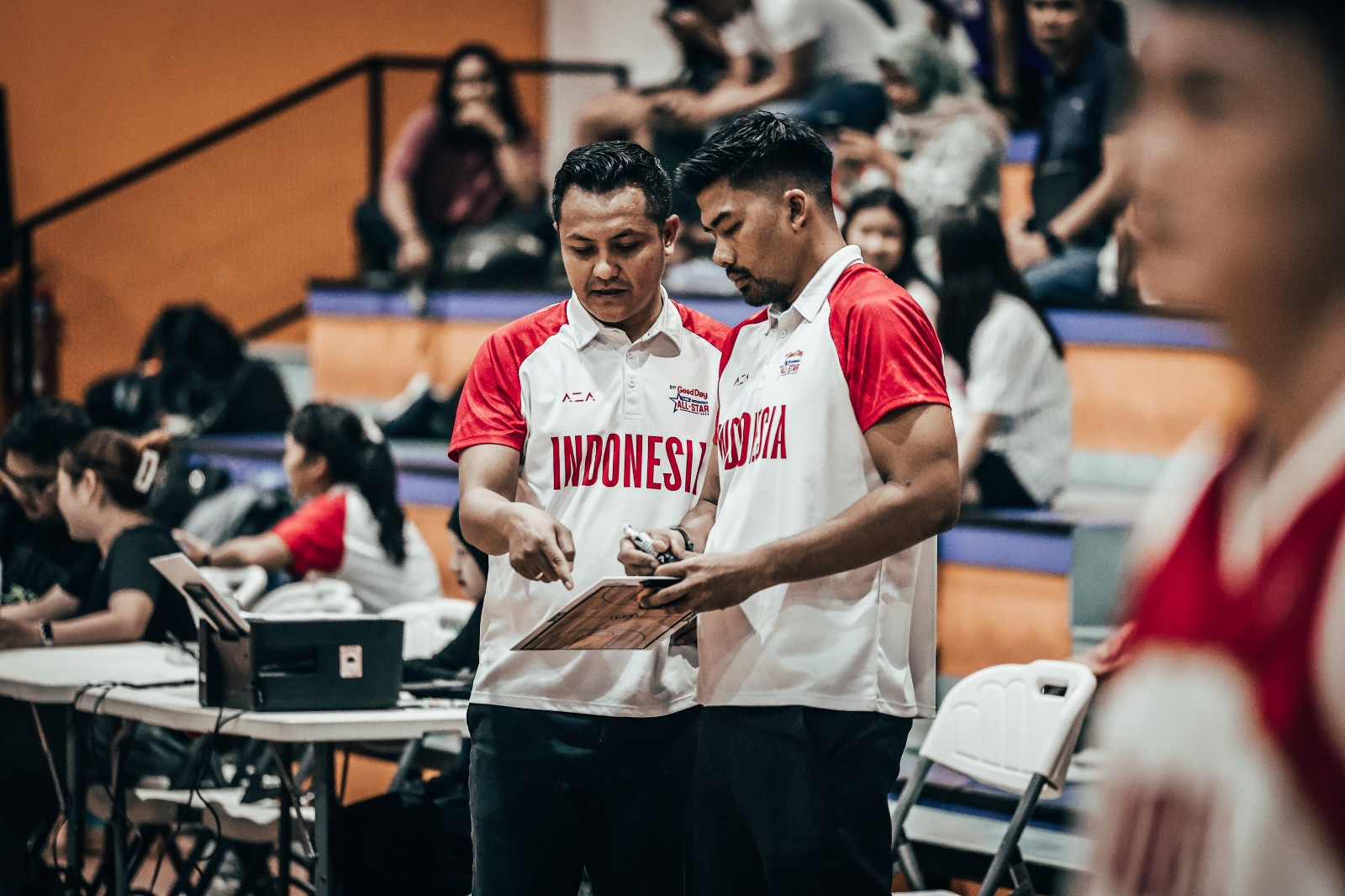 Target Umrah Bareng Keluarga, Zulfahrizal Justru Umrah Basket ke Amerika!