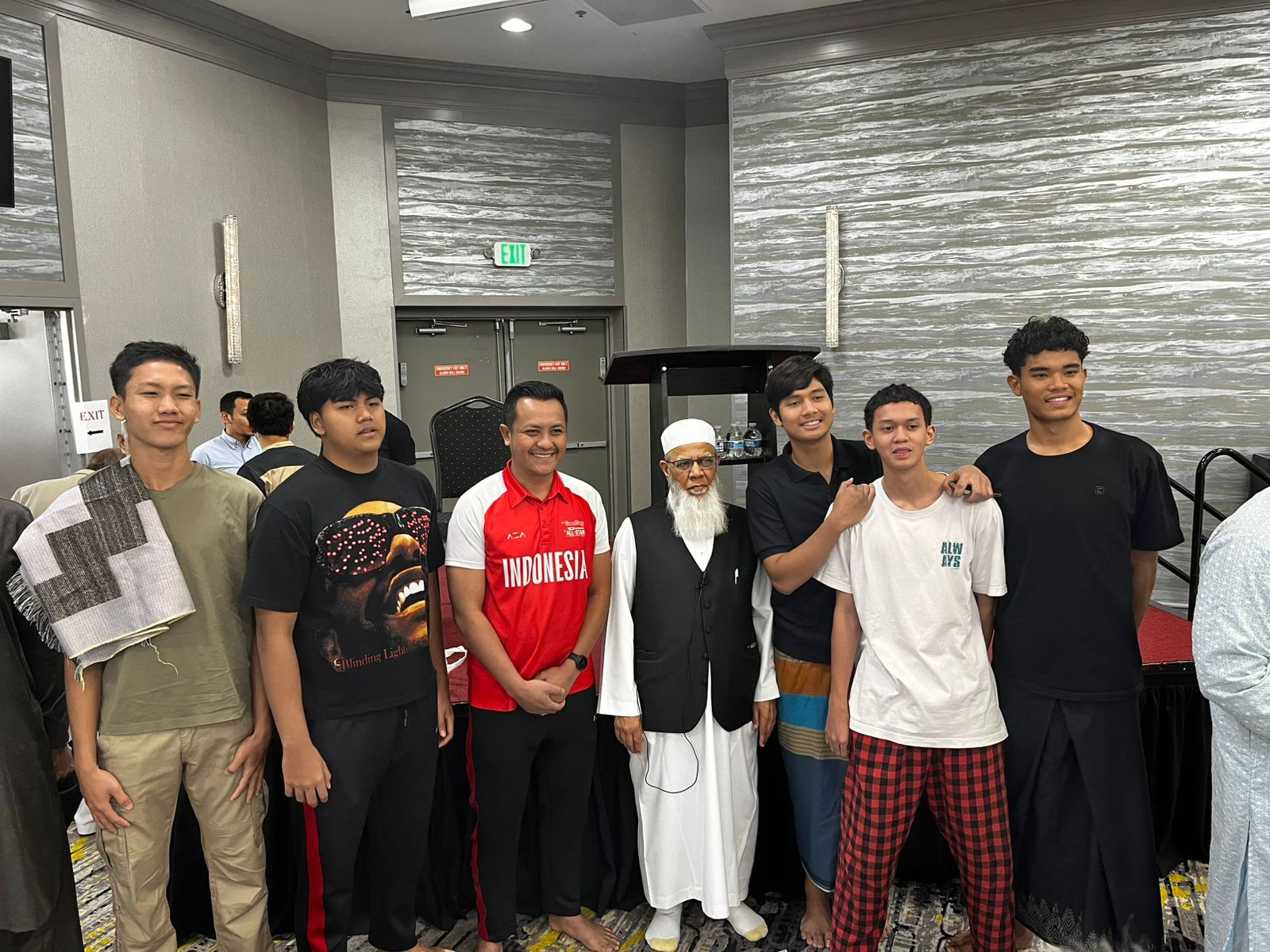 https://www.dbl.id/uploads/post/2025/06/07/Iduladha di Chicago, Kata Zaky Alhakim Gak Kebayang Lebaran di Kota Bule!.jpg