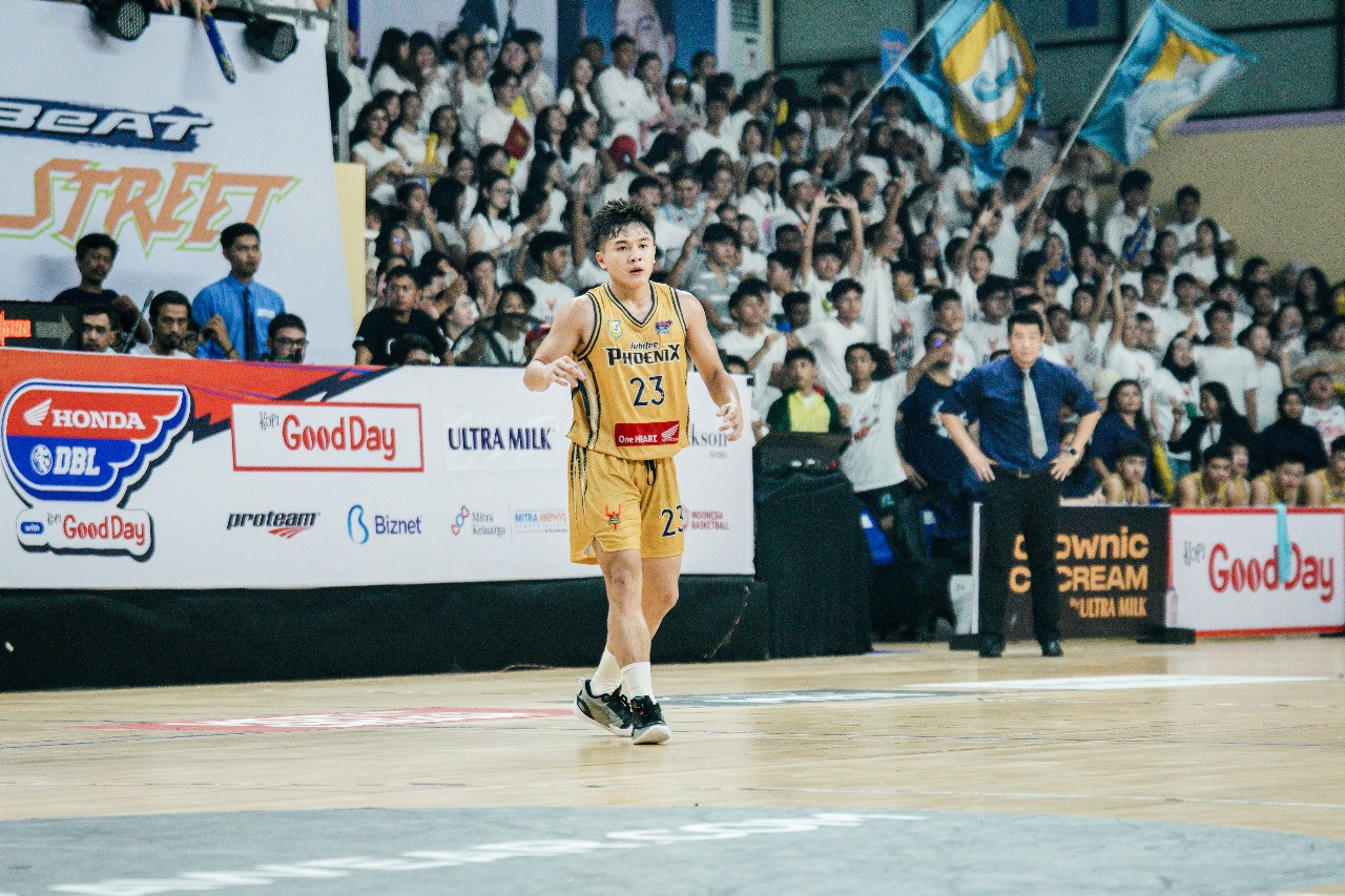 Kenneth Leebron Huang - SMA Jubilee Jakarta