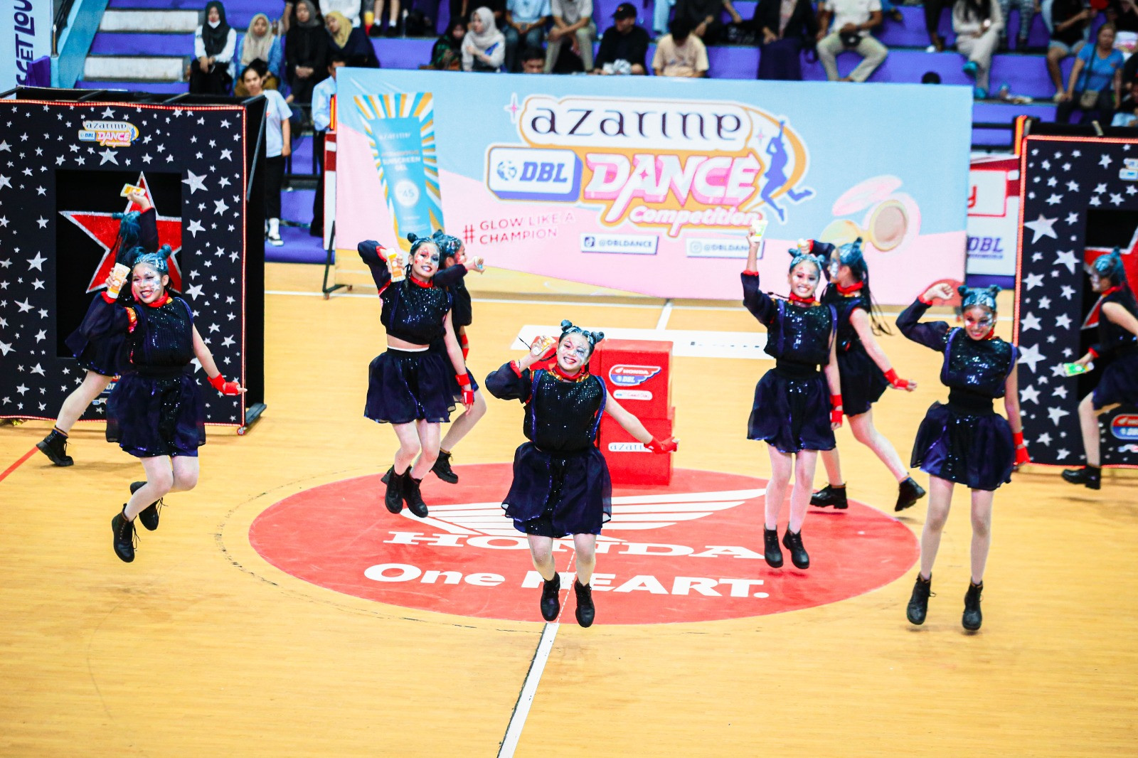 Best 5 Azarine DBL Dance Banjarmasin