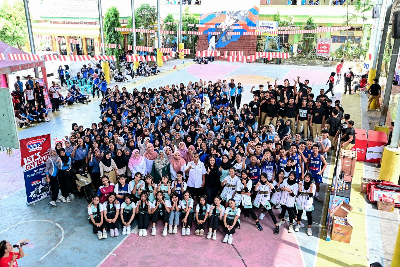 Roadshow SMAN 1 Pare