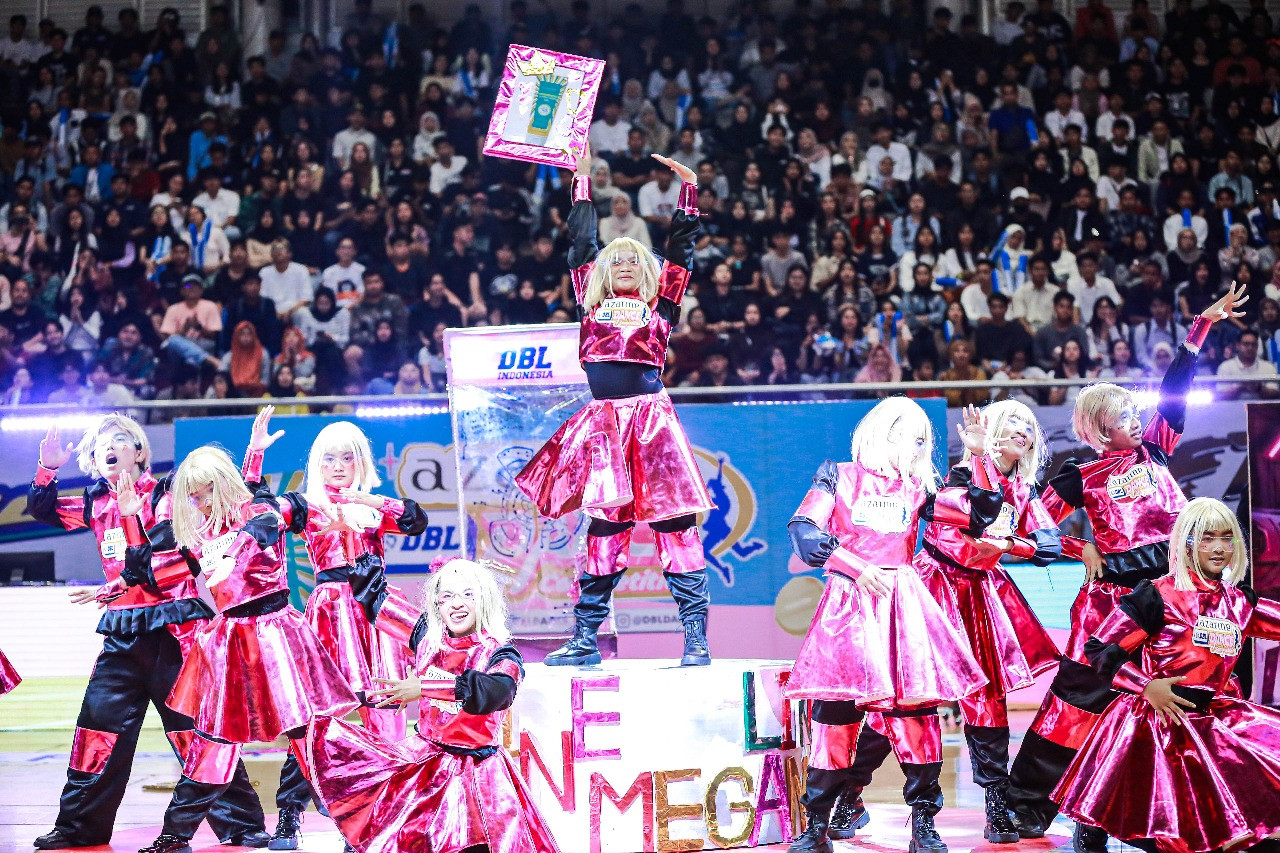 Tim dance sman 10 surabaya