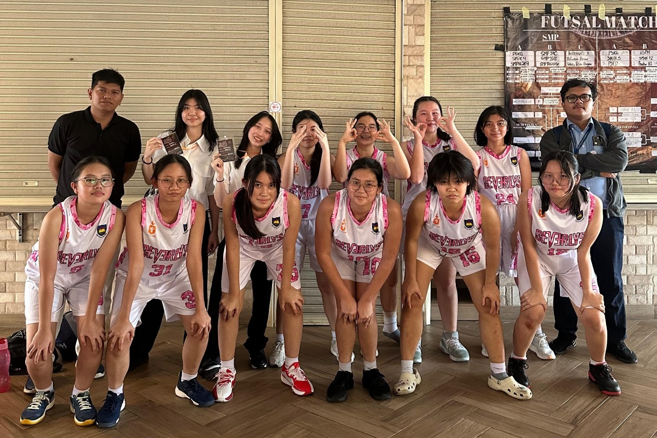 Tim Basket Putri SMA 3 Penabur Jakarta