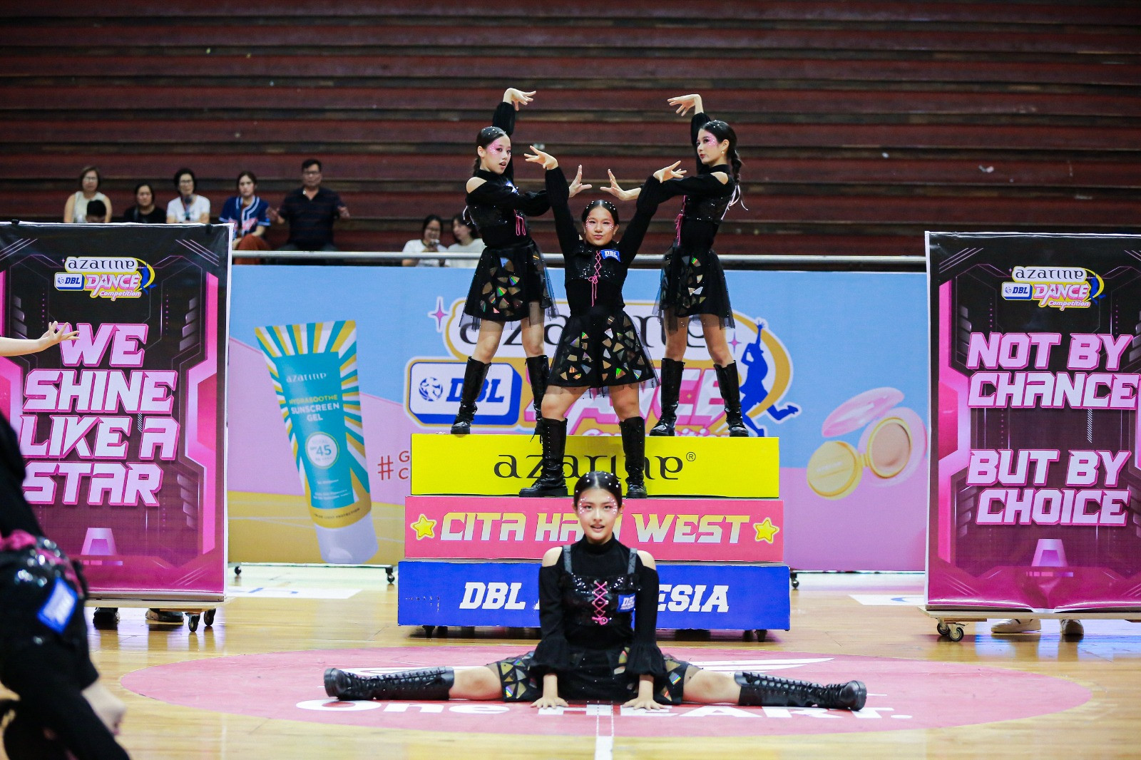 Penampilan Cheetah West Dance Crew Dalam Azarine DBL Dance Competition 2025
