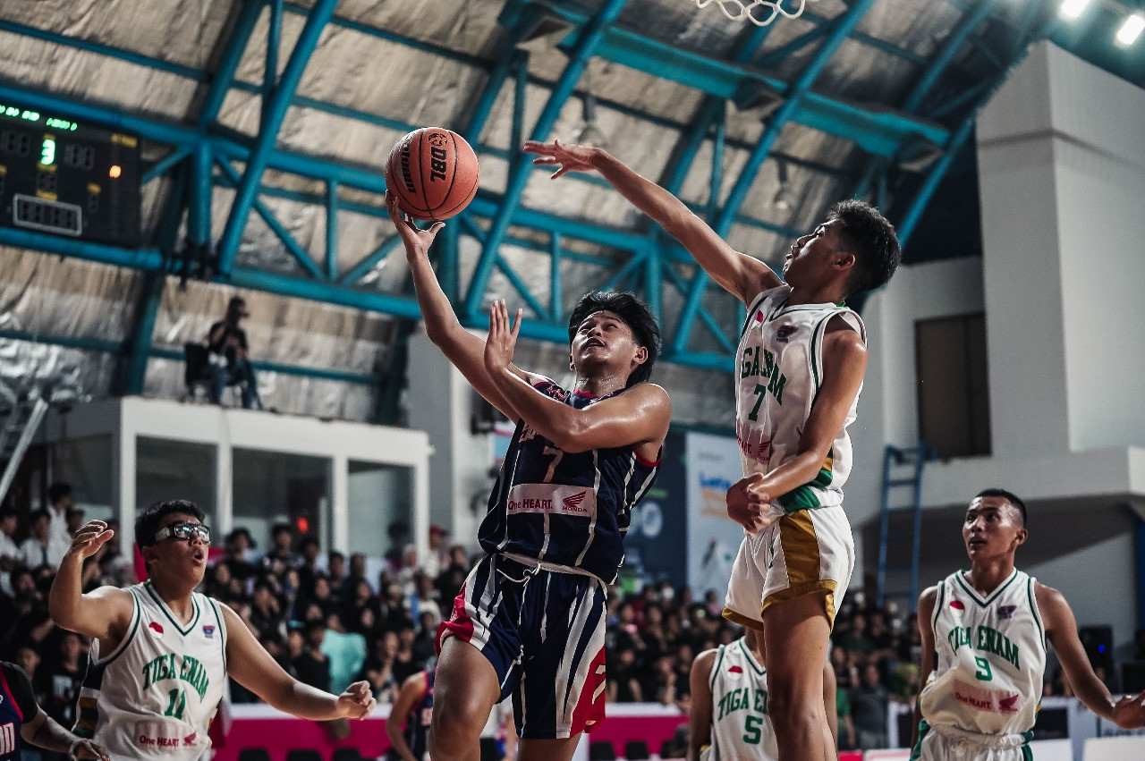 Tim Basket SMAN 67 Jakarta