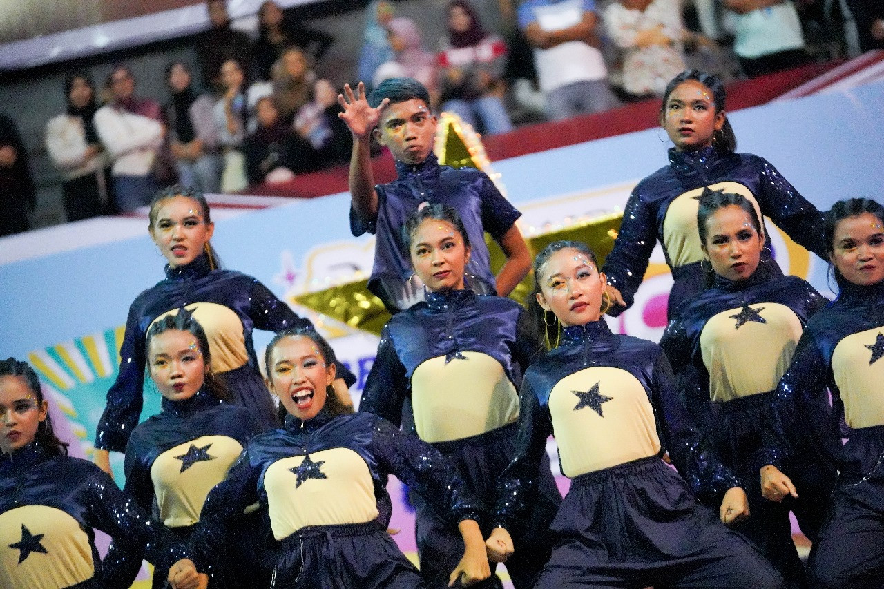 Tim Dance SMAN 1 Praya