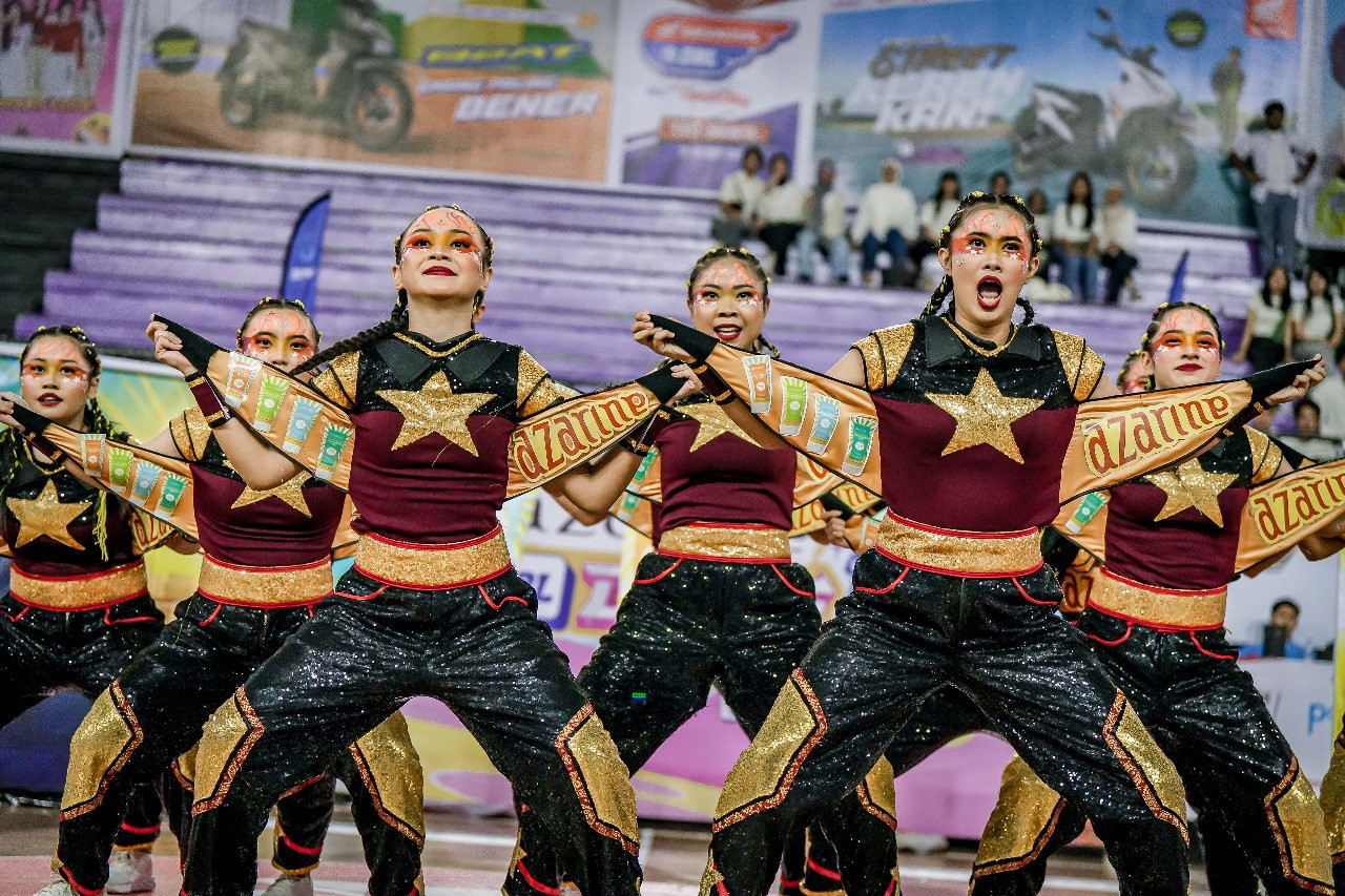 Tim Dance SMA Labschool Jakarta