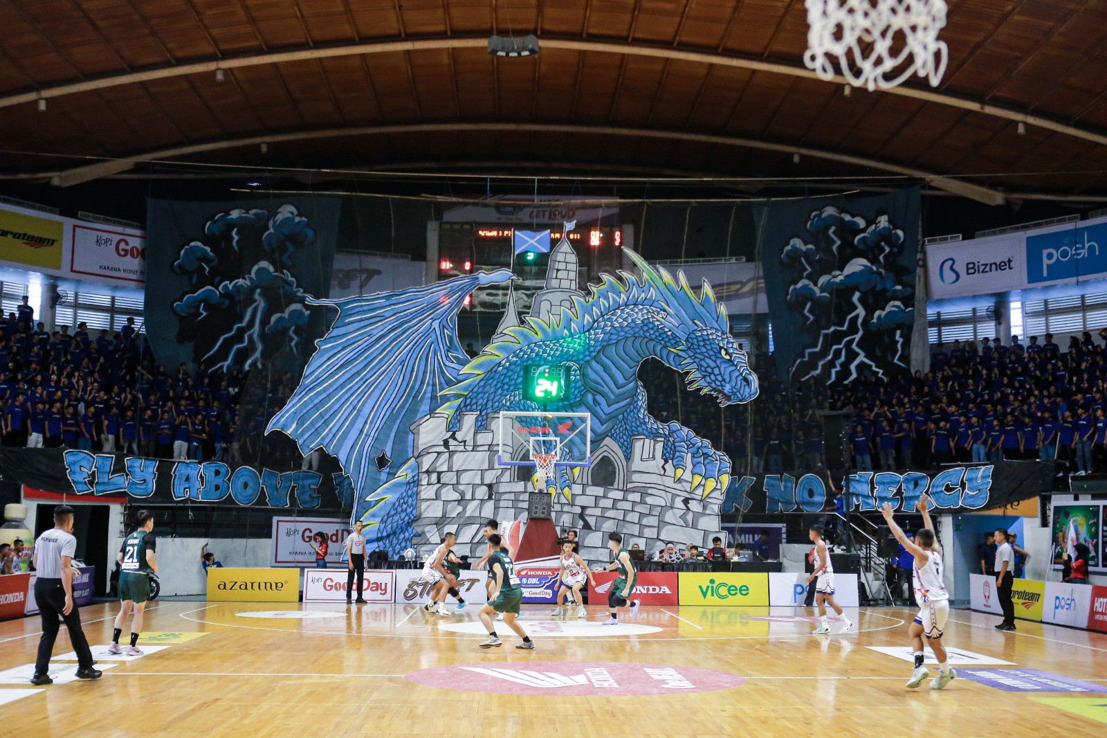 Koreografi kedua yang ditampilkan oleh Castle Mania di DBL Arena