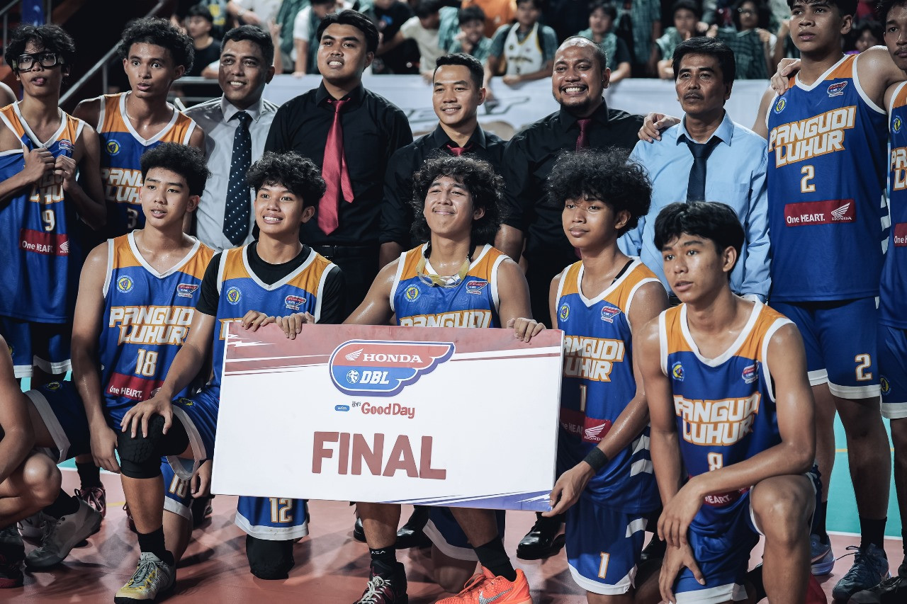 Tim Basket SMA Pangudi Luhur Jakarta