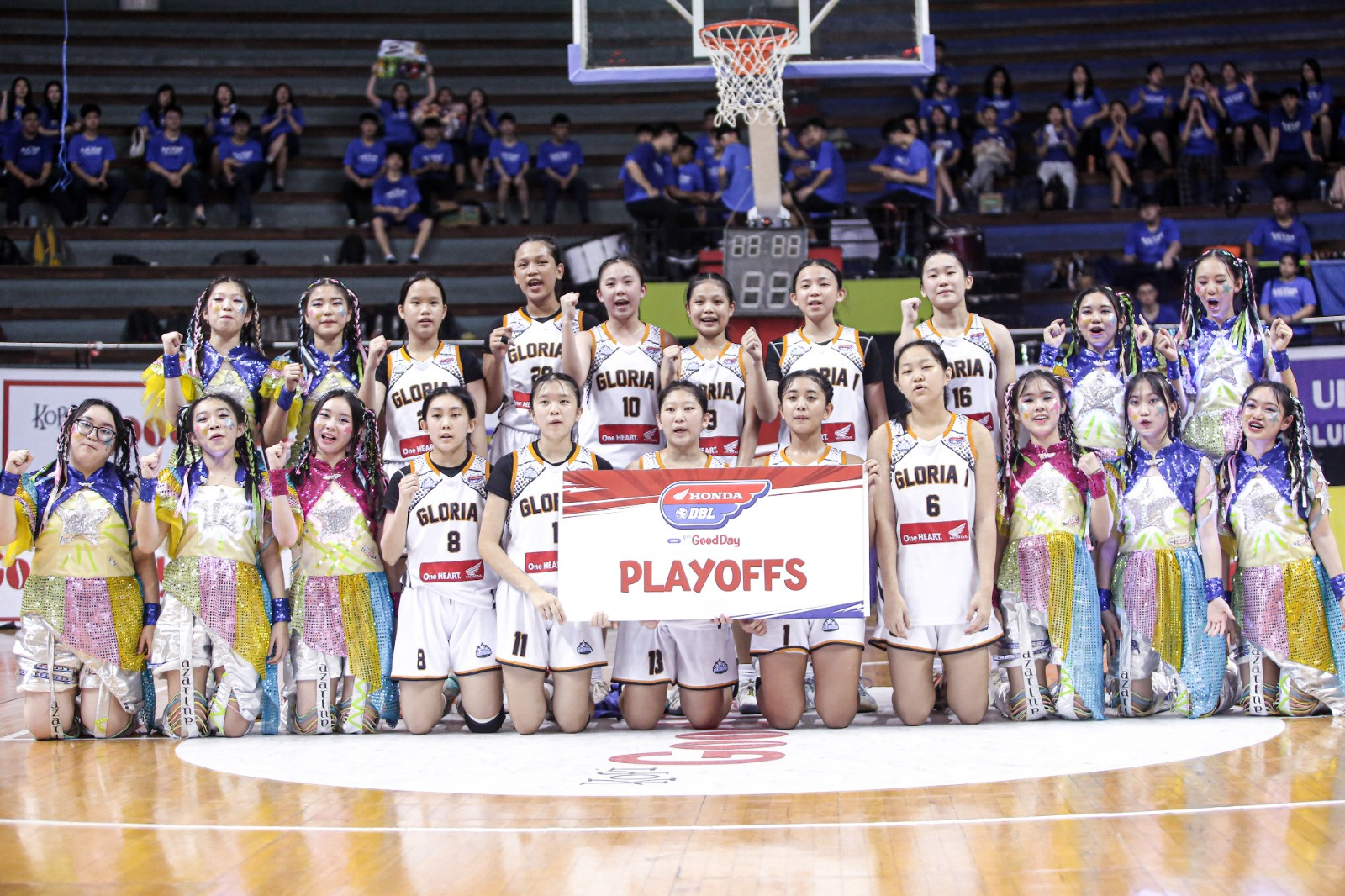 Tim putri SMA Gloria 1 Surabaya melanjutkan sepak terjangnya di babak Playoffs