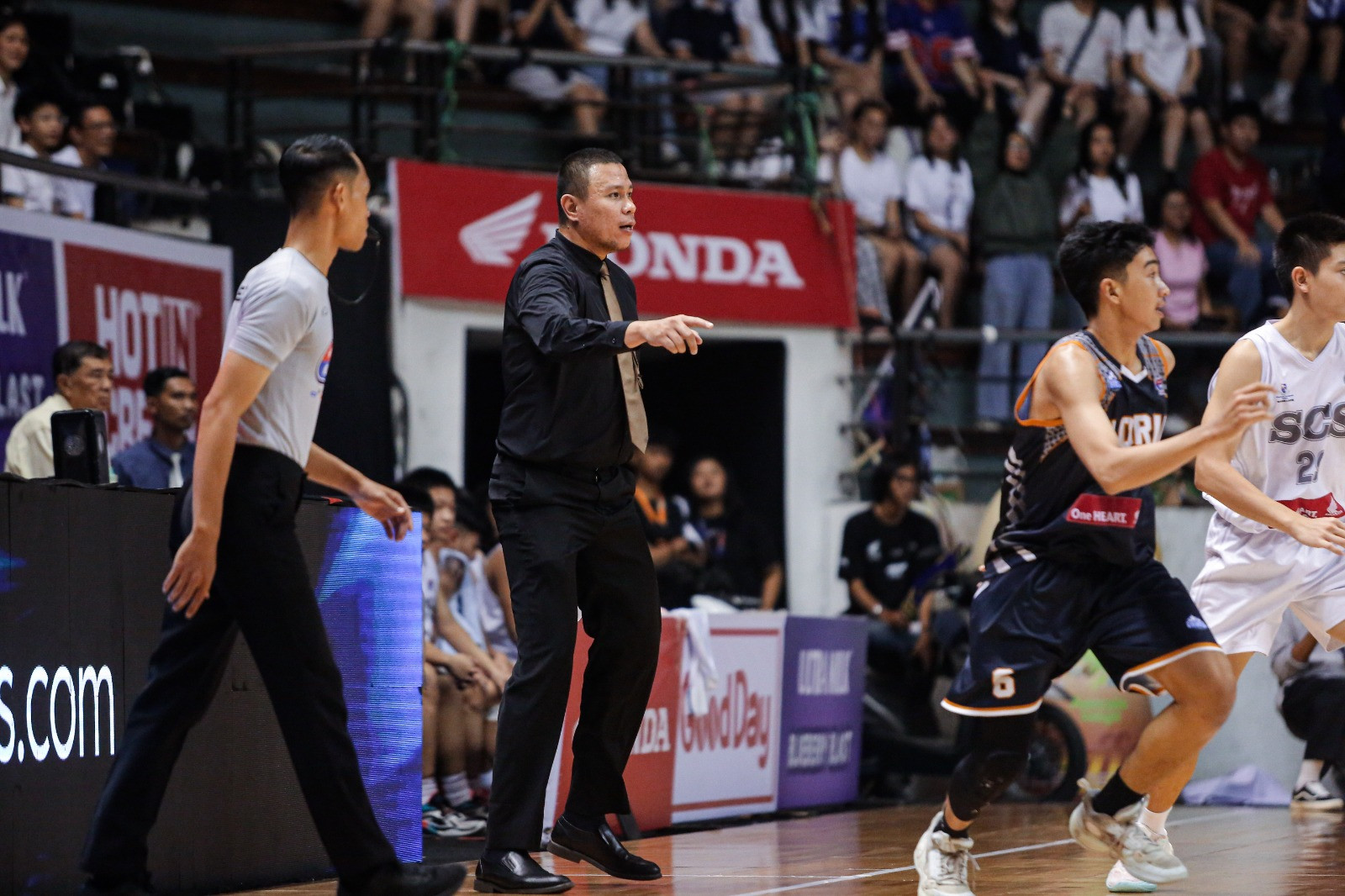 https://www.dbl.id/uploads/post/2025/10/24/Surabaya Cambridge School, Pesaing Baru Sinlui di Partai Final!.jpg