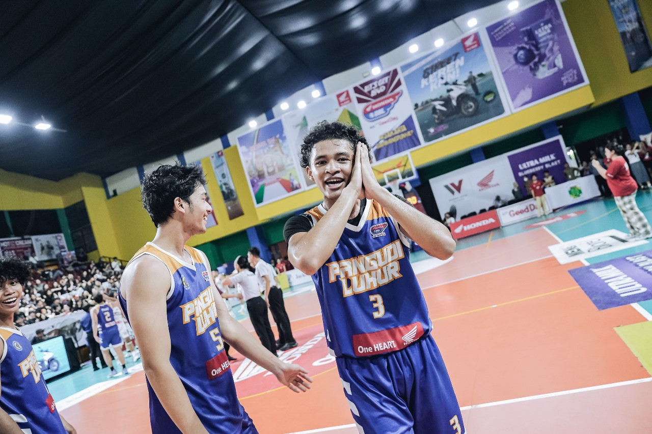 Tim Basket Putra SMA Pangudi Luhur 