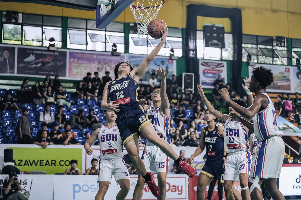 Benjamin Piet Hernusi - SMA Jubilee Jakarta