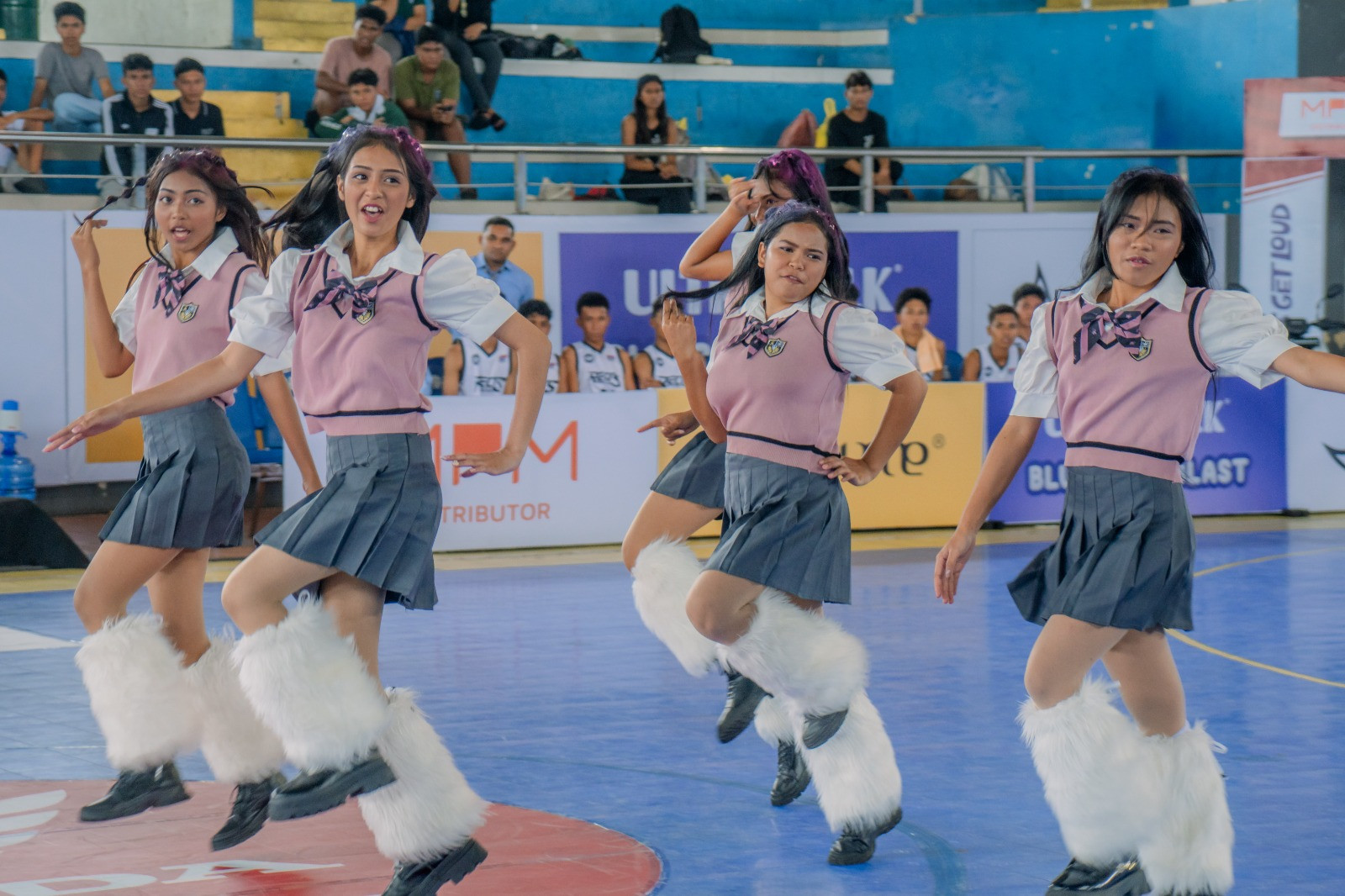 Lucu! Deretan 3 Tim Dance Inspiratif di Azarine DBL Dance Competition Kupang