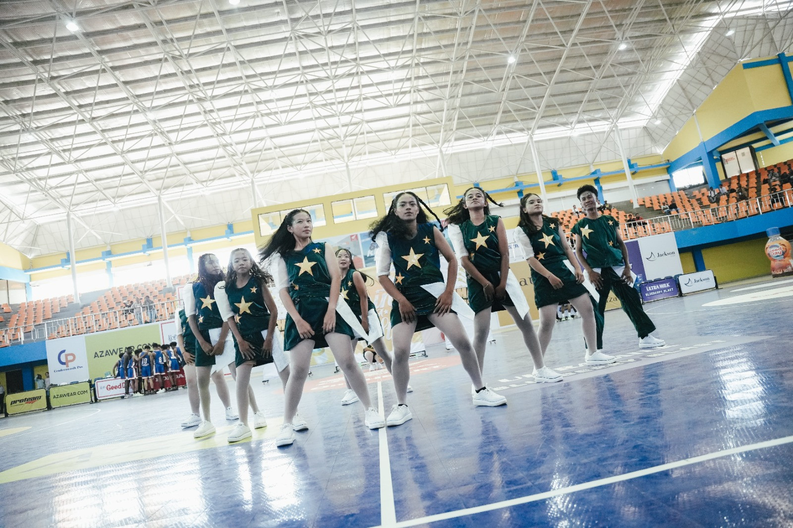 https://www.dbl.id/uploads/post/2026/02/04/Barisan Tim Dance Tampil Menarik di Azarine DBL Dance Competition 2026 Papua.jpg