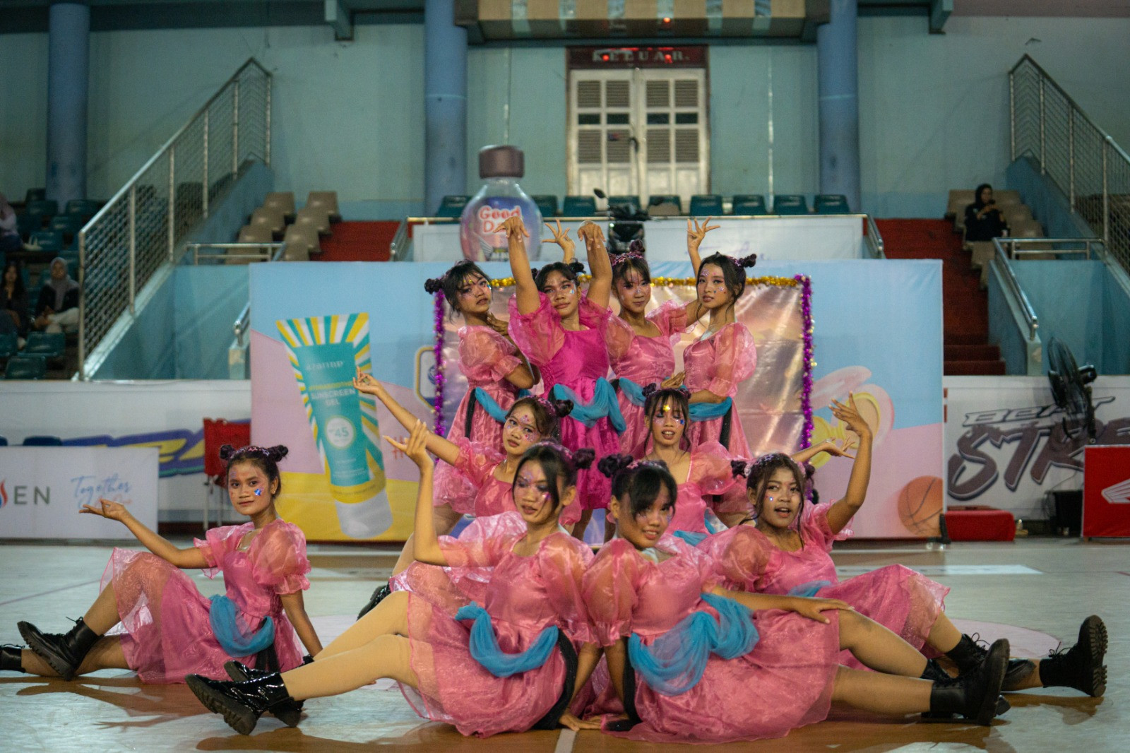 DBL Jambi - Tim Dance SMAN 8 Kota Jambi