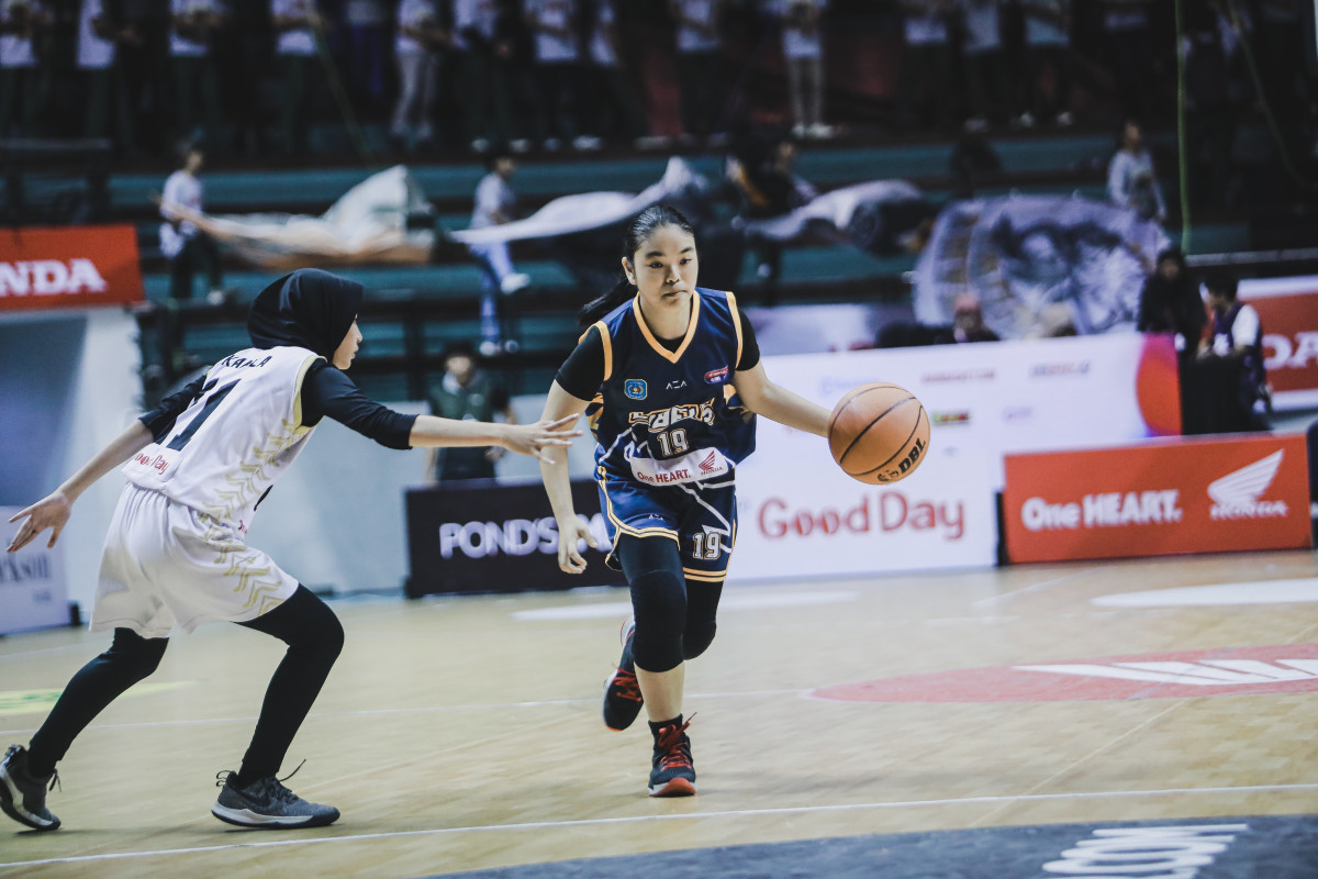 Aksi putri Libels ketika melawan Smantas di DBL Surabaya 2023