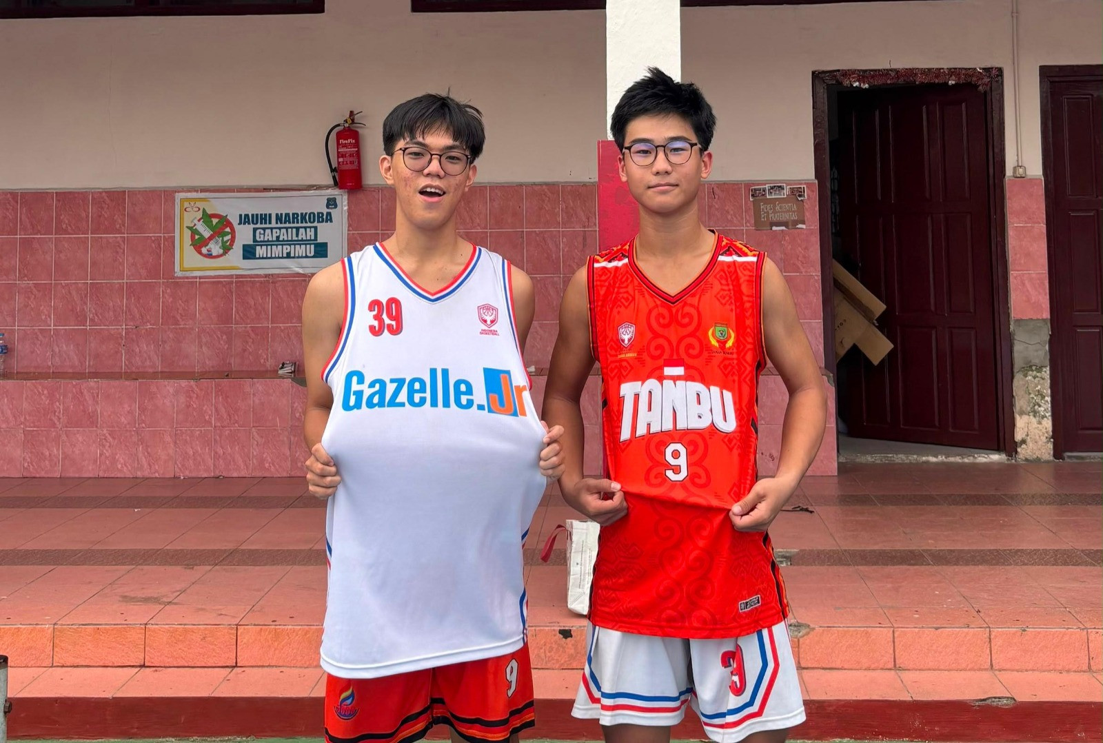 Alvino dan Mario Hoesada