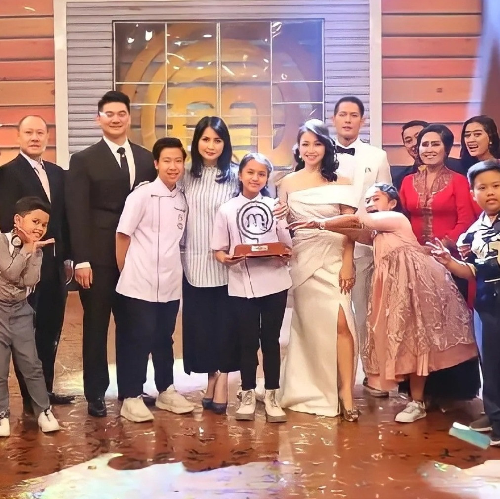 DBL-Dance-Malang-Louisa-Candice-Charis-National-Academy