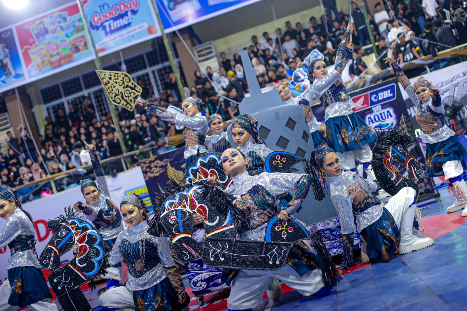 Tiga Cerita Budaya di Balik Panggung AQUA DBL Dance 2026 West Sumatra