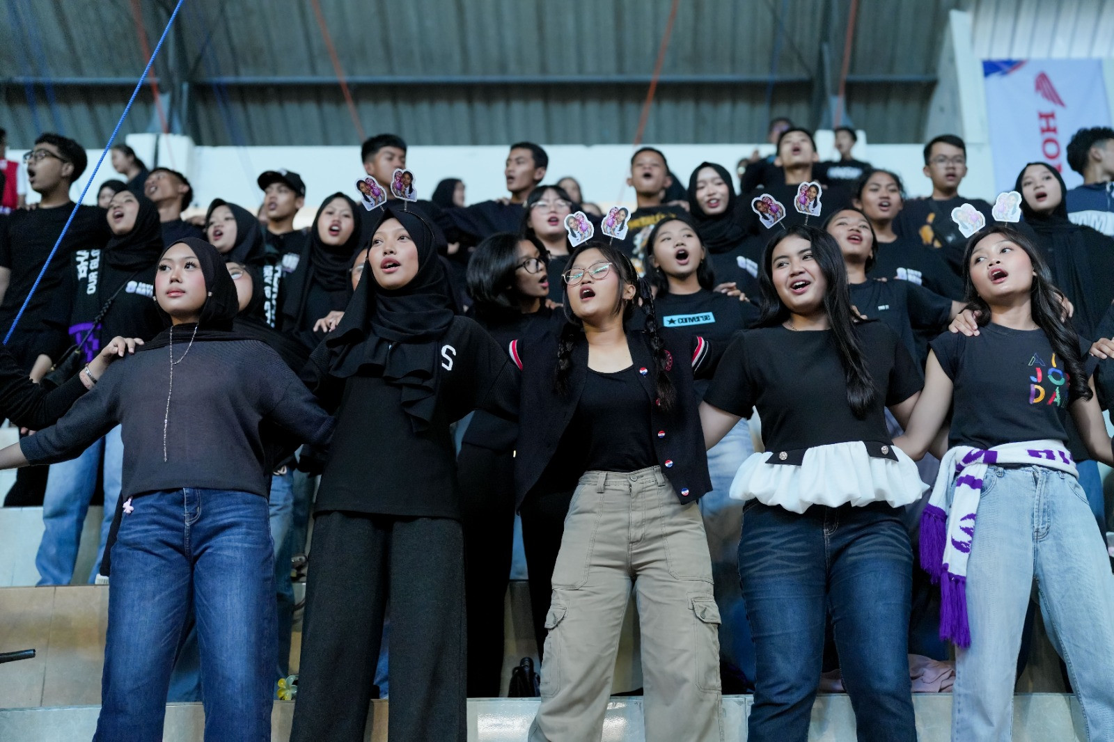 Suporter SMAN 8 Malang