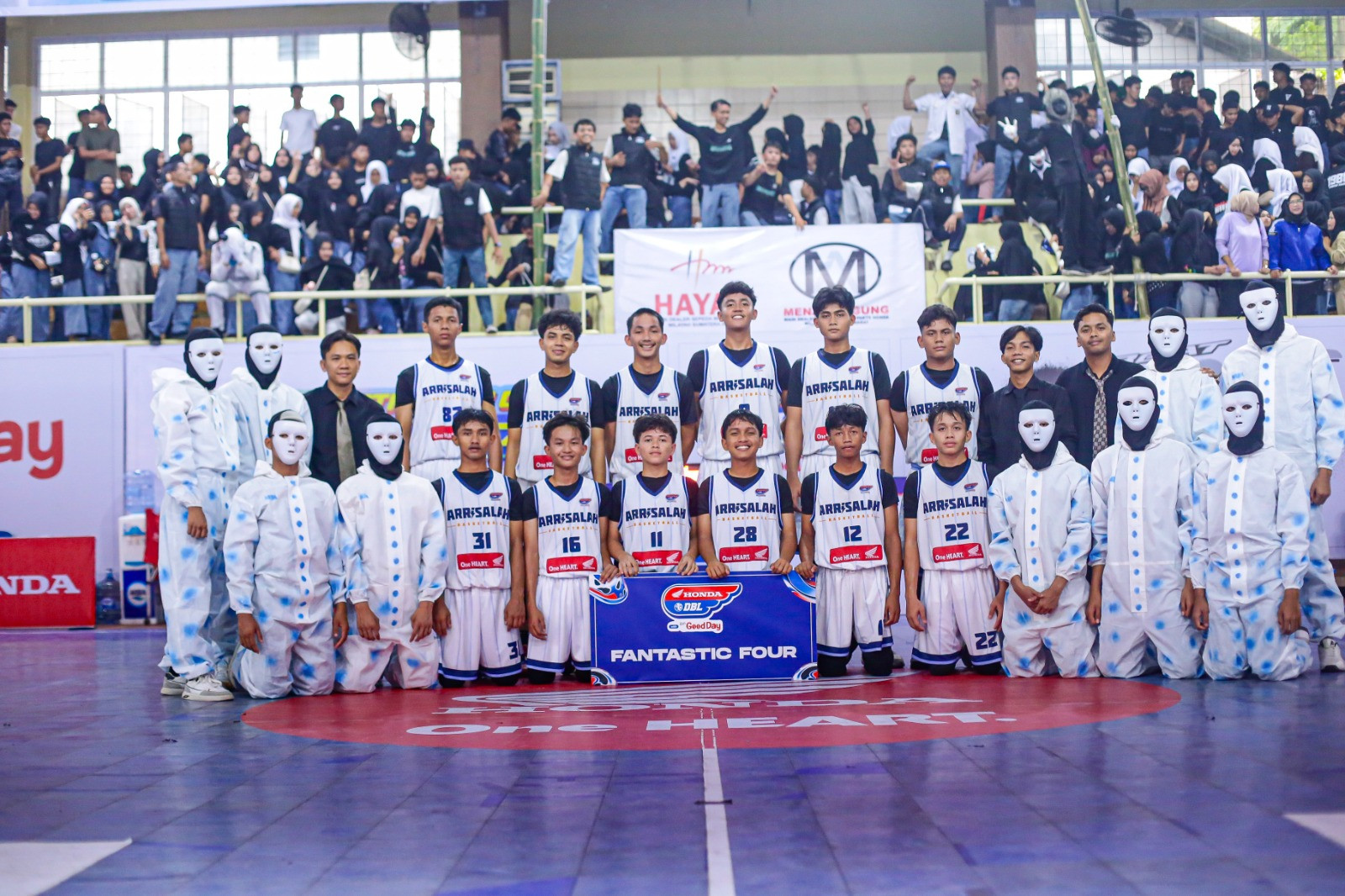 https://www.dbl.id/uploads/post/2026/08/18/Hasil-DBL-West-Sumatra-2026-Putri-Smansa-Padang-Terbang-ke-Fantastic-Four!.jpg