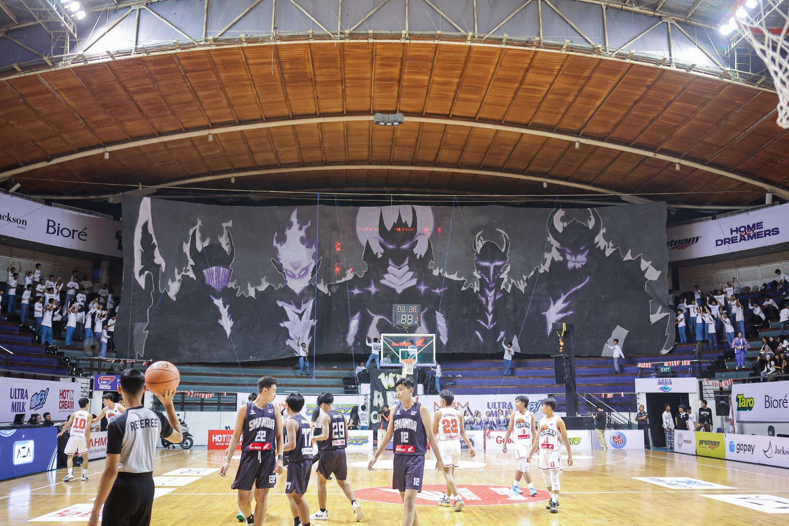 Pasukan bayangan yang ada di Solo Leveling yang turut dibawakan Sixers Mania hari ini