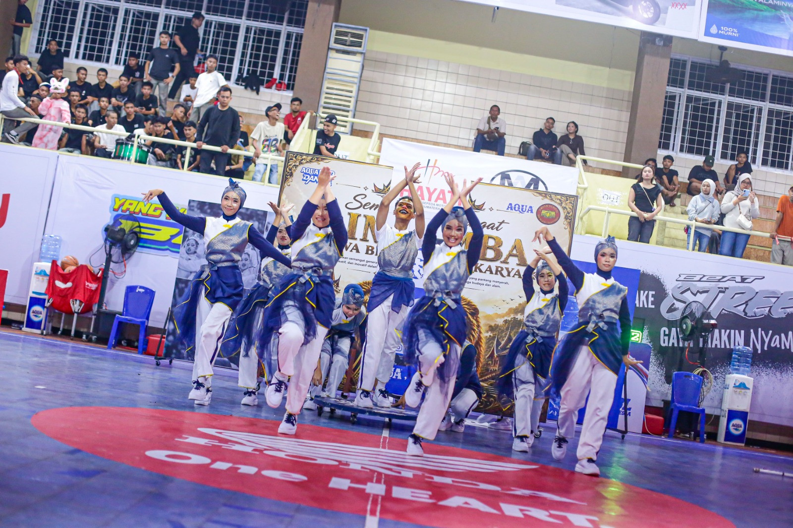 Cerita Menarik dari 3 Tim Dance yang Tampil di AQUA DBL Dance 2026 West Sumatra