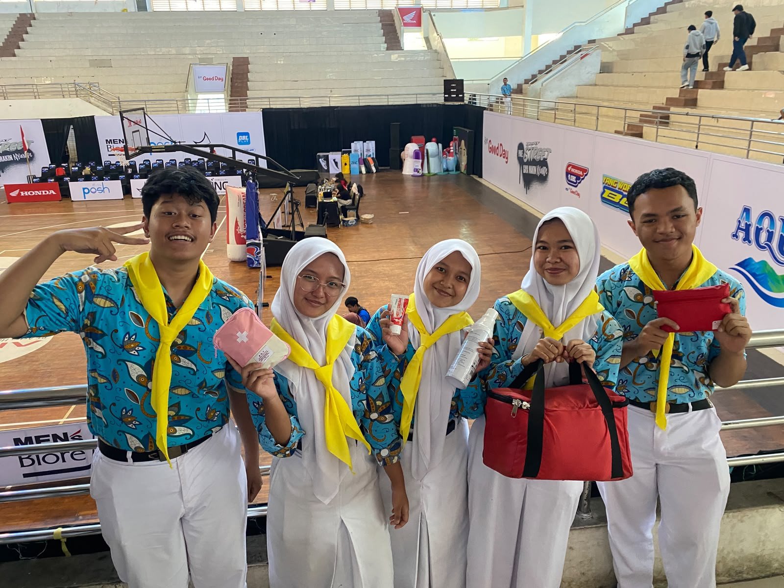 DBL-Suporter-Malang-SMAN-1-Kepanjen-Malang-(Medis)