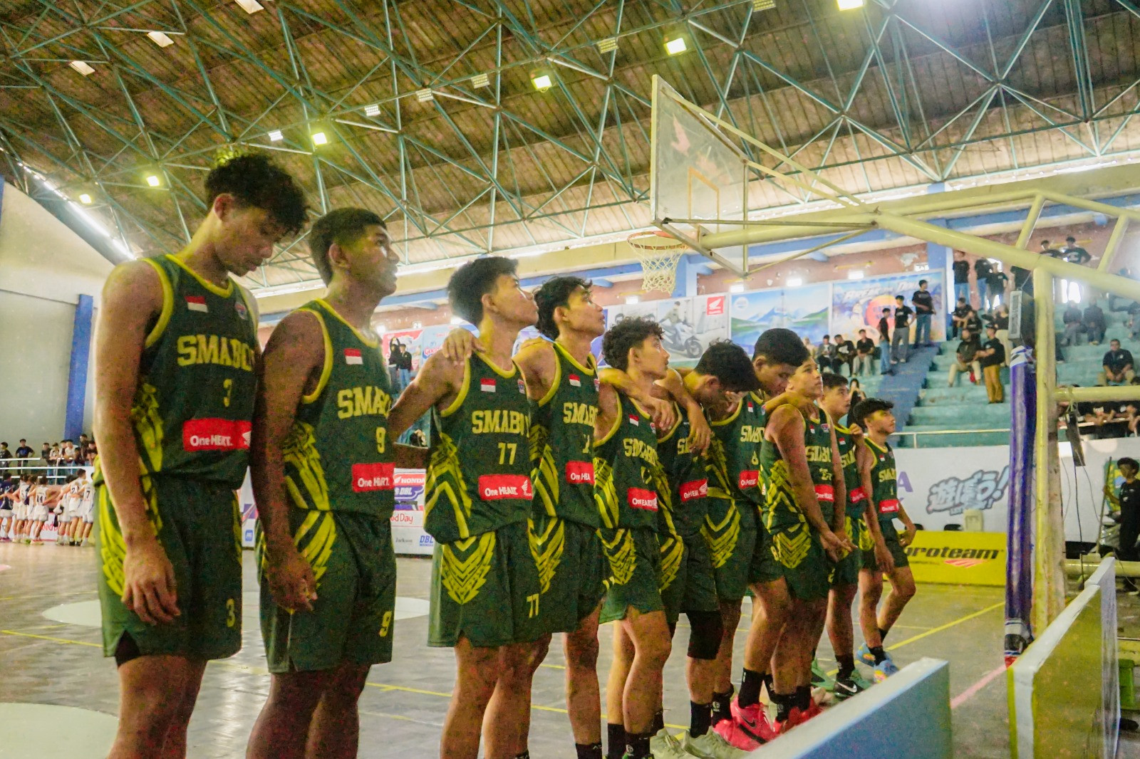 Tribune GOR Wilis Jadi Ruang Kreativitas dan Kebersamaan SMAN 1 Boyolangu
