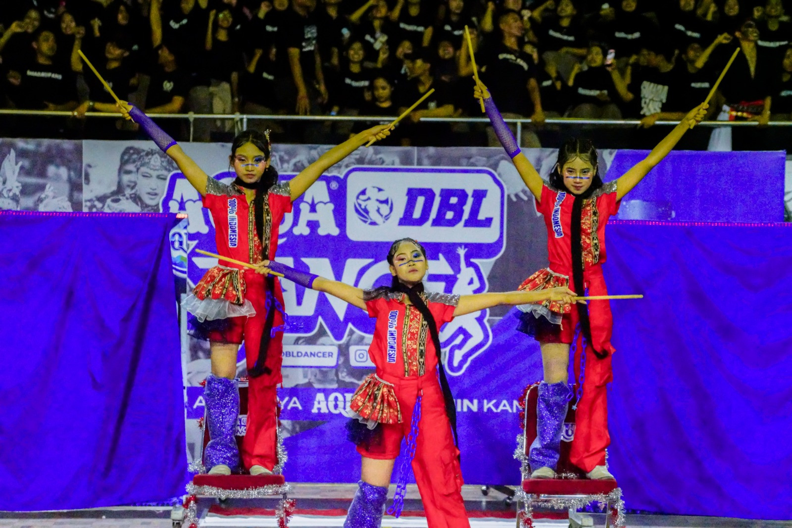 https://www.dbl.id/uploads/post/2026/08/26/Deretan-Tim-Dance-yang-Tampil-di-AQUA-DBL-Dance-2026-East-Java-West.jpg