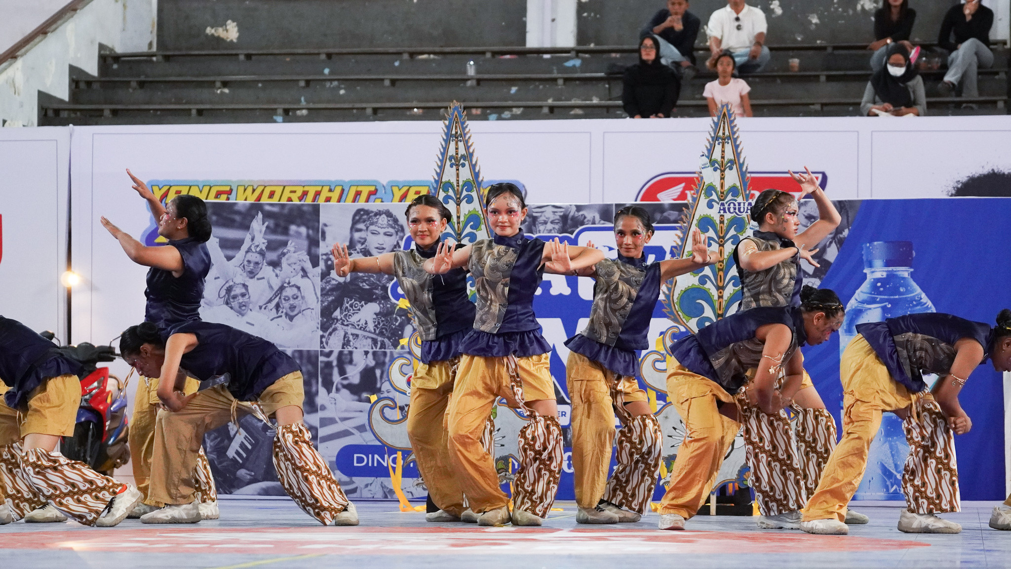 Ada Pesan di Balik Penampilan 4 Tim Dance AQUA DBL Dance 2026 West Nusa Tenggara