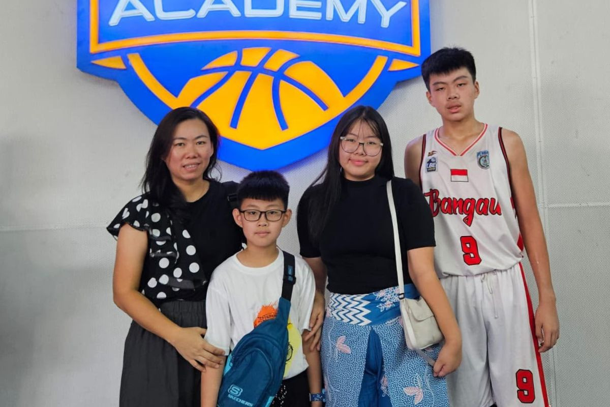 DBL-South-Sulawesi-Felicia-Elena-&-Nicholas-Jodanny