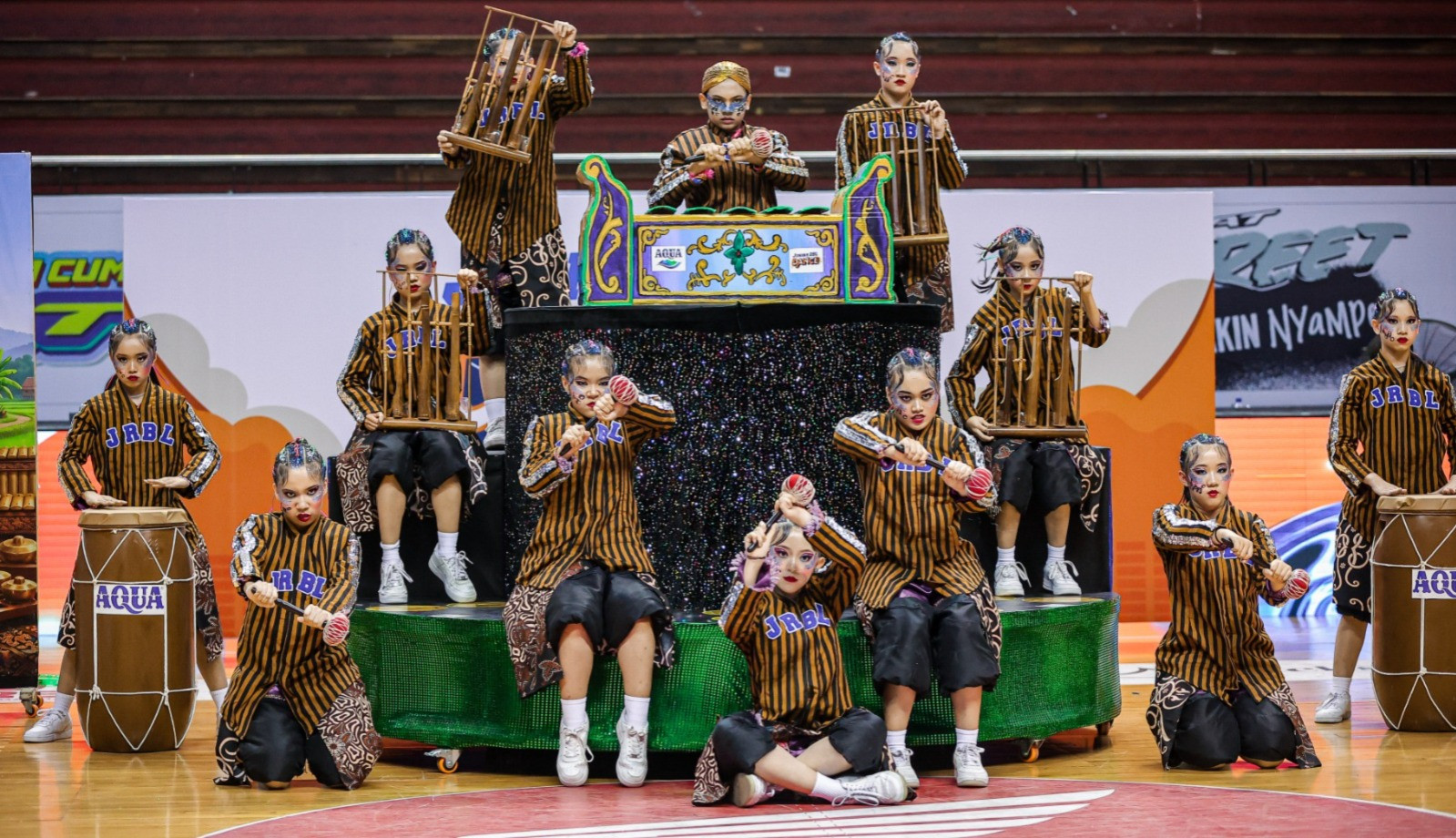 Penampilan SMP Petra 3 Surabaya di Junior DBL Dance Competition Surabaya 2026