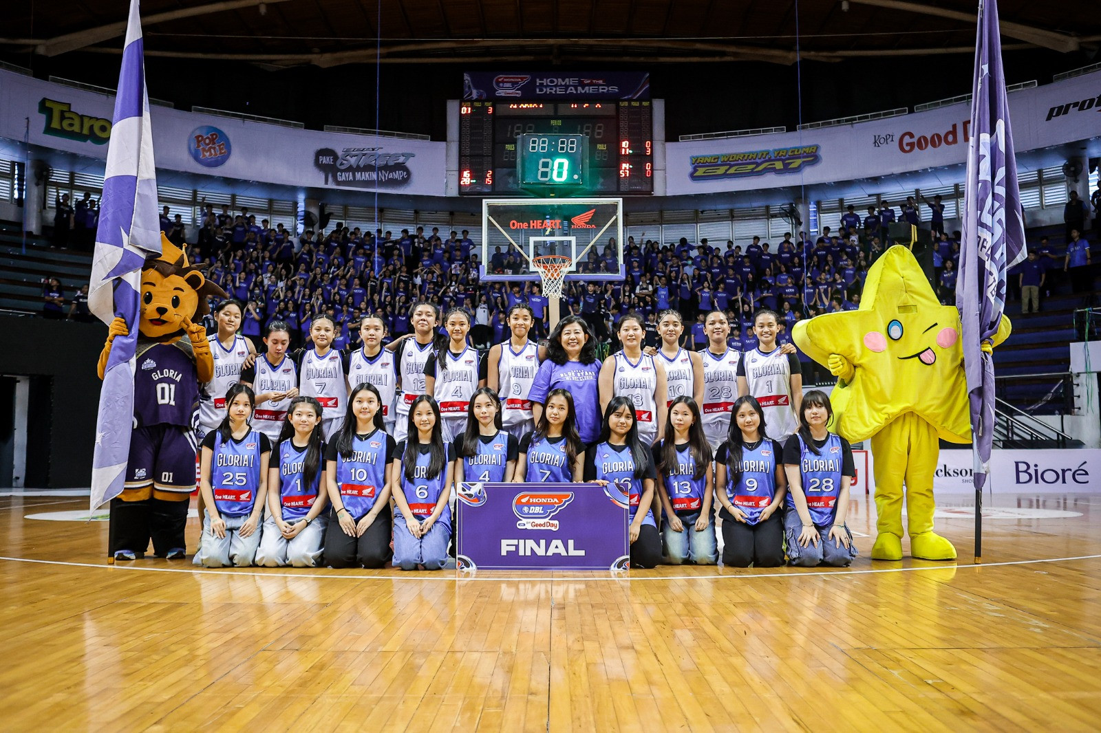 Momen Perayaan Putri Gloria 1 Usai Melaju ke Final Honda DBL with Kopi Good Day 2026 East Java-North