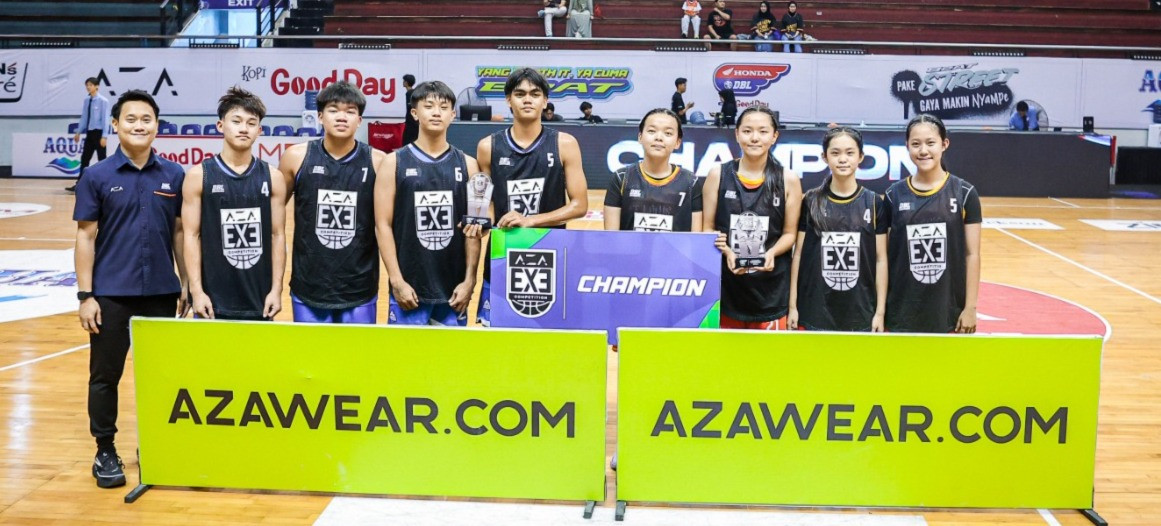 Momen putri Sinlui dan putra Gloria 1 menerima awarding usai menjuarai AZA 3X3 Competition 2026 East Java-North