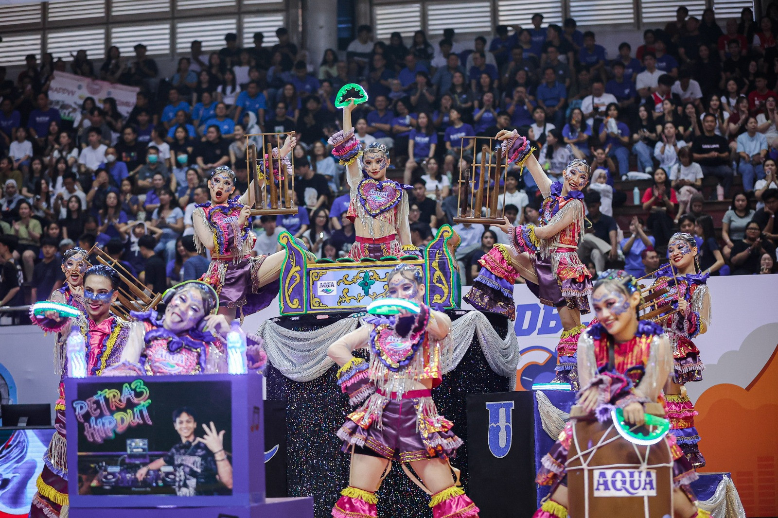Performa SMP Petra 3 Surabaya di babak Best Five Junior DBL Dance Competition Surabaya 2026