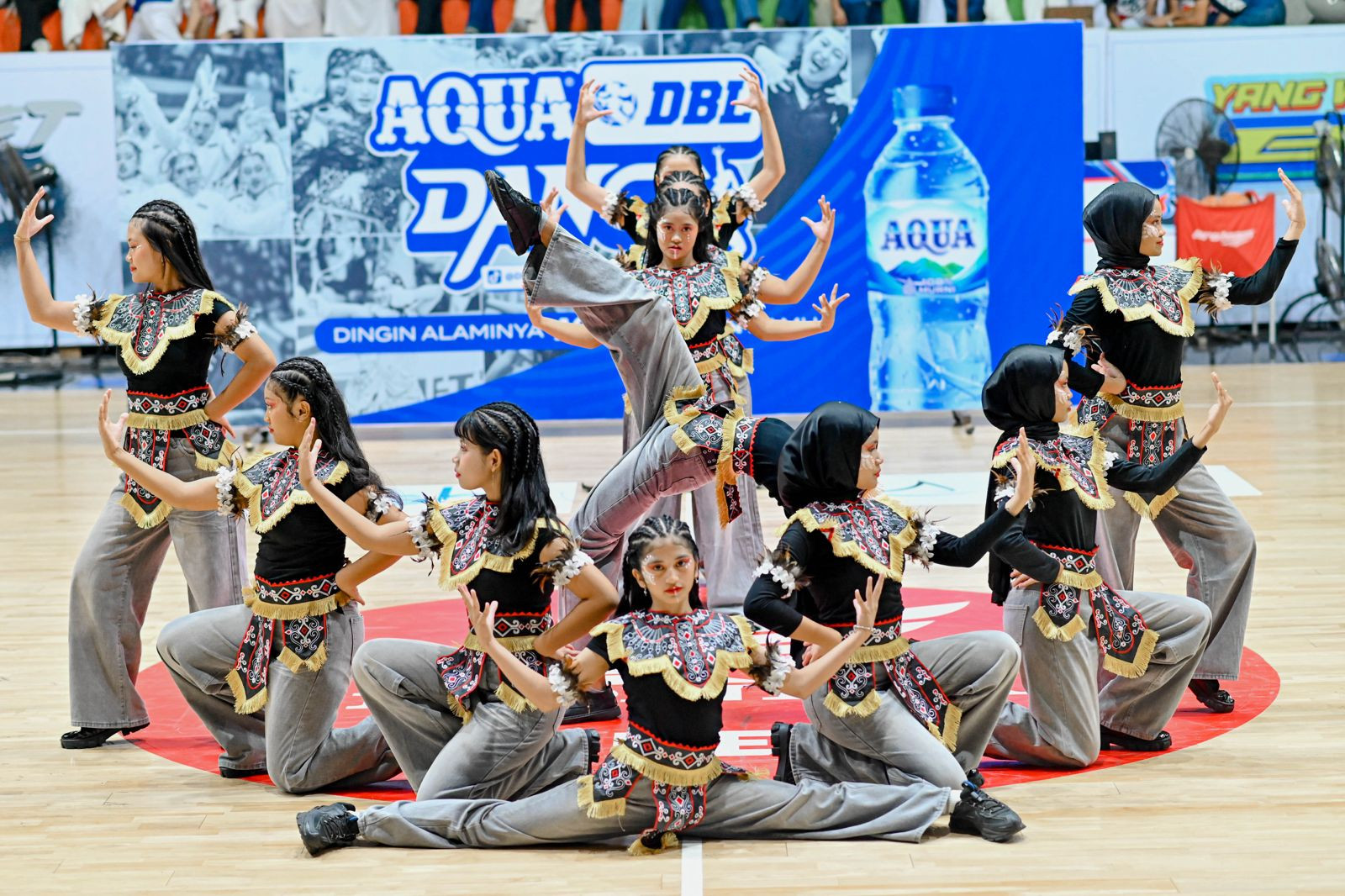 SMAN 3 Semarang AQUA DBL Dance DBL>ID