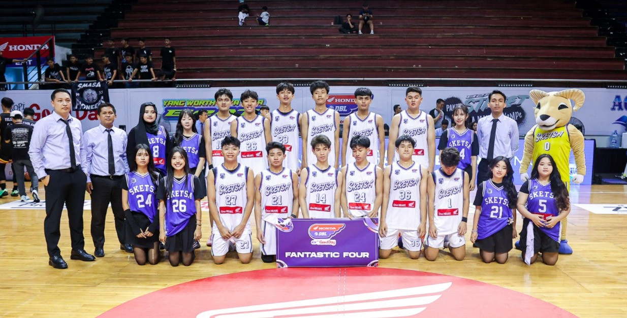 Putra Sketsa mengabadikan momen saat resmi dinyatakan melaju ke babak Fantastic Four Honda DBL with Kopi Good Day 2026 East Java Championship