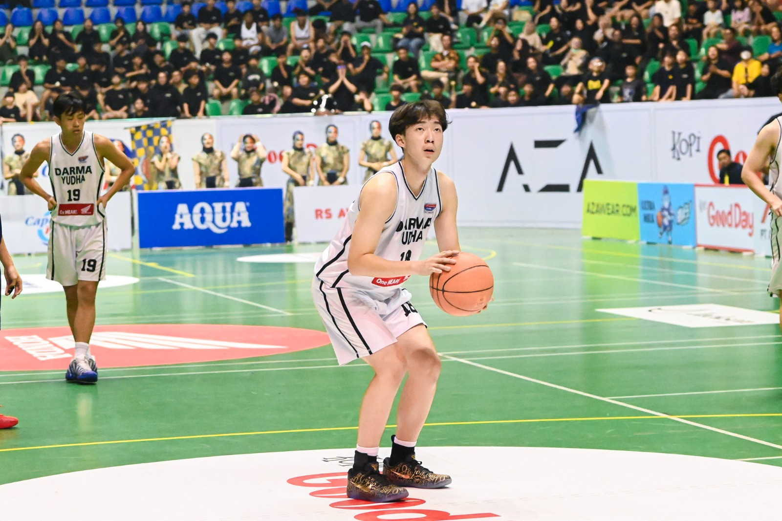 Aksi Austin Rafael Lee saat akan melakukan tembakan bebas di DBL Riau 2026