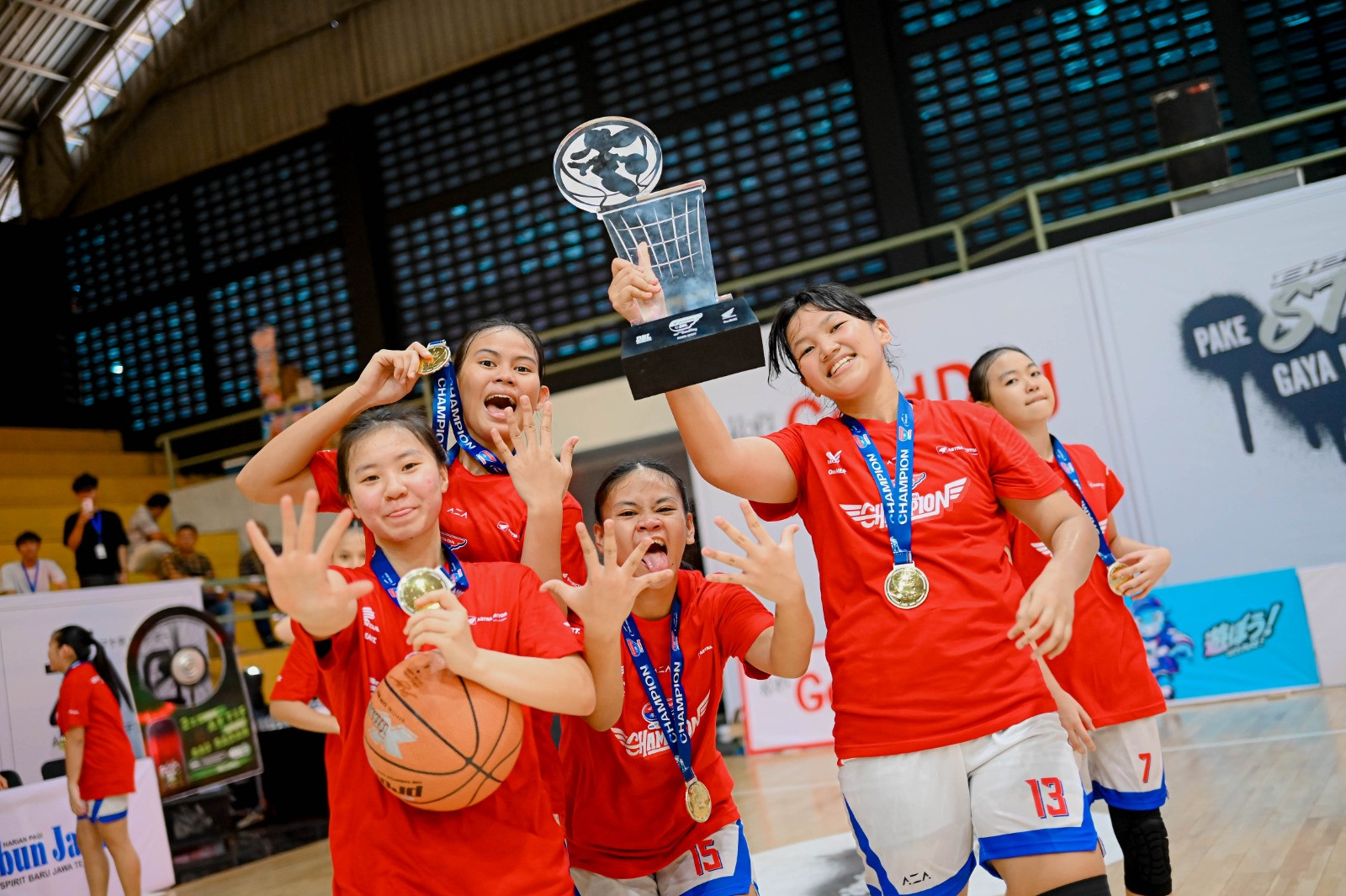 DBL-Central-Java-SMA-Tritunggal-Semarang-(CHAMPION)